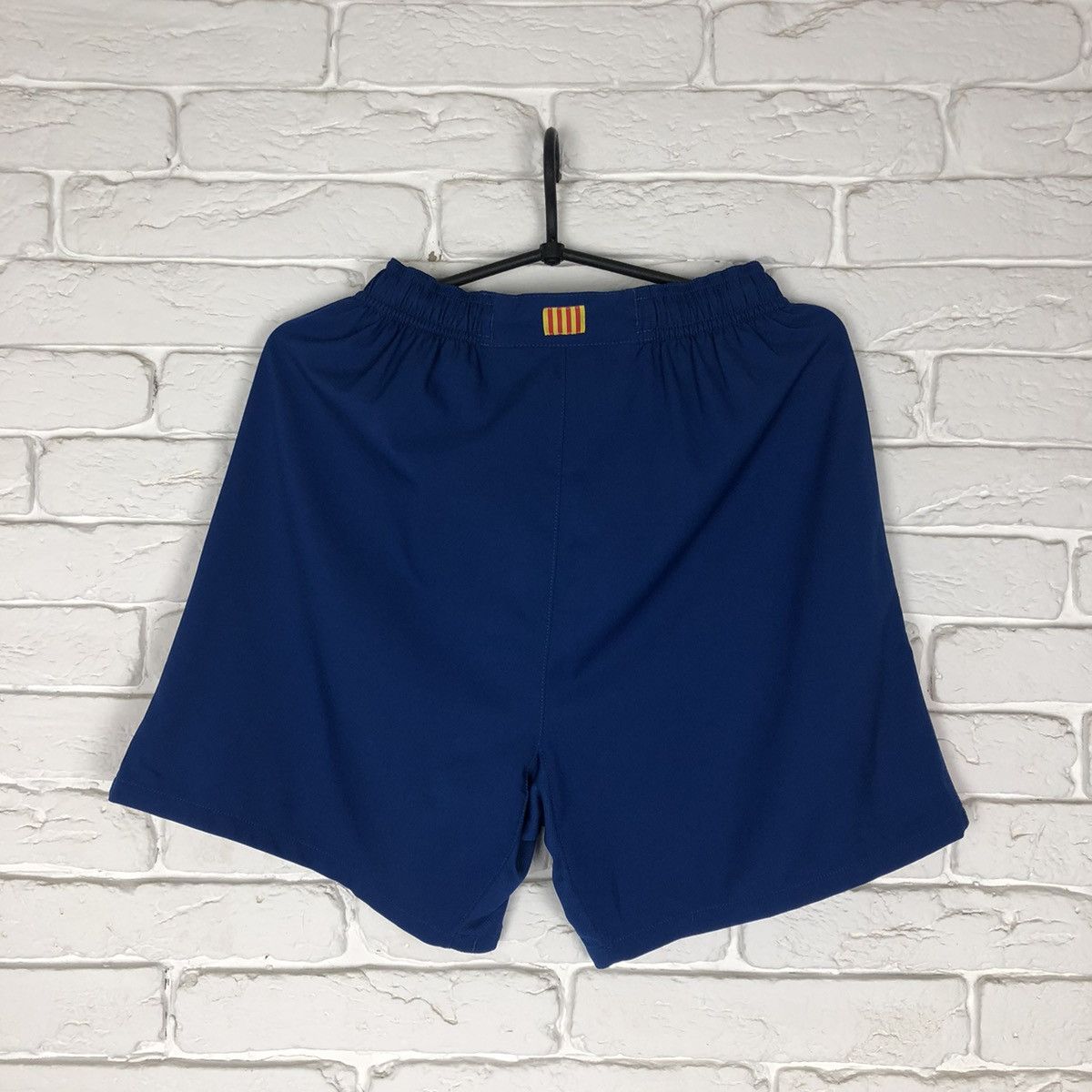 Nike Barcelona nike vintage shorts Size US 30 / EU 46 - 4 Thumbnail