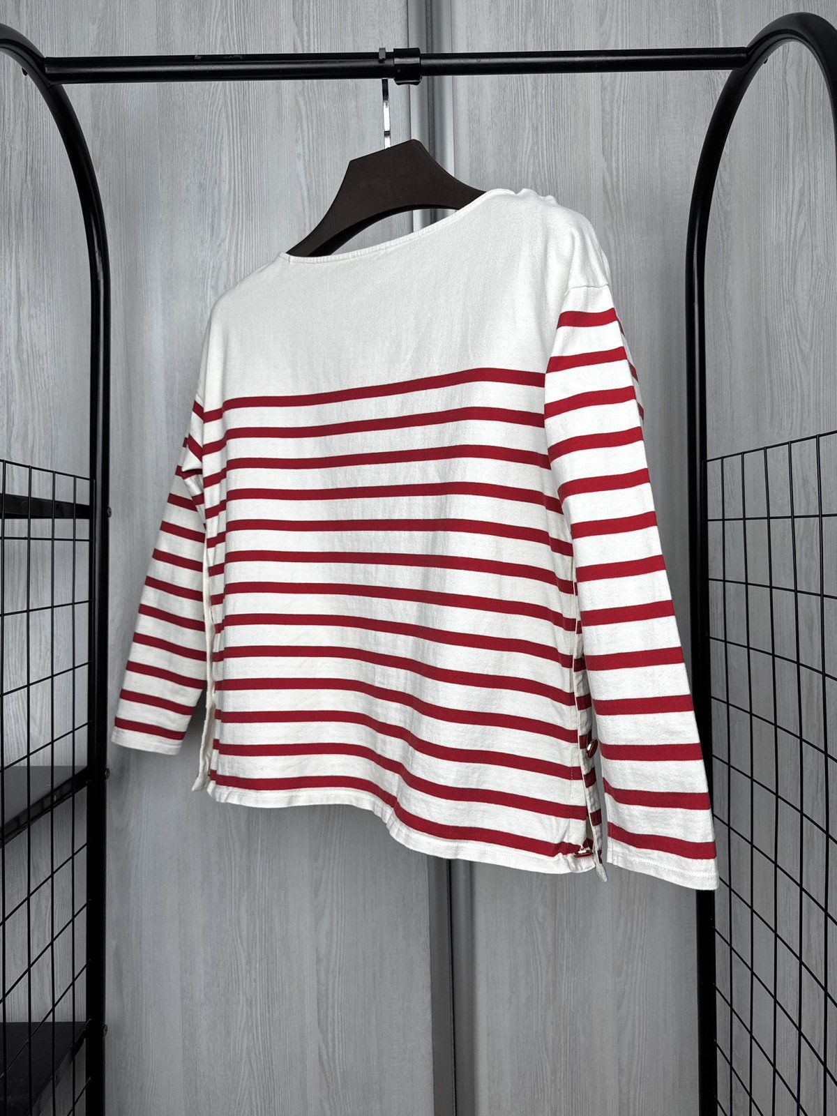 Sezane Sezane white/red striped long sleeve top with side buttons Size S / US 4 / IT 40 - 6 Thumbnail