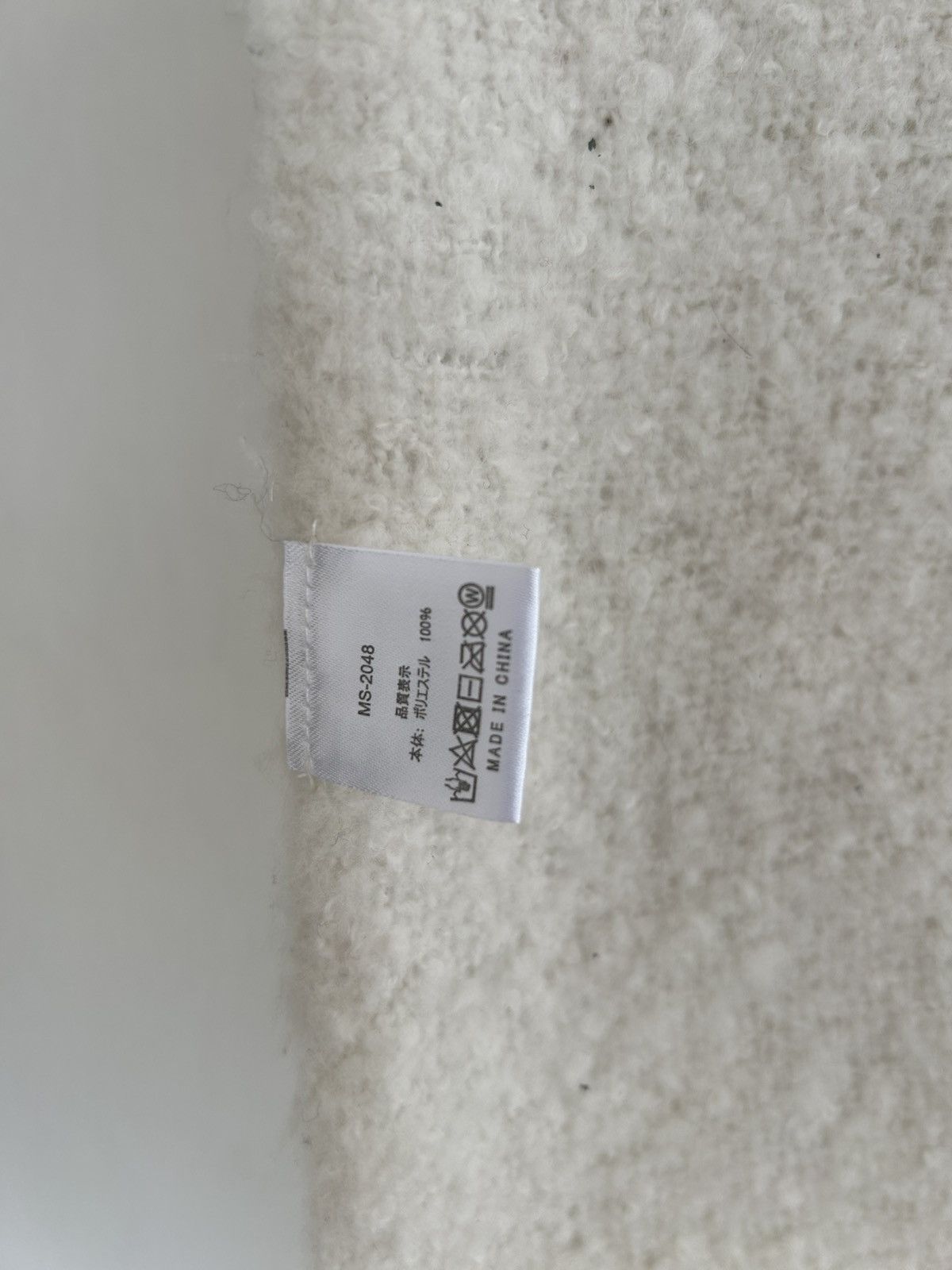 Japanese Brand Japan White Unbrand Scarf Muffle Size ONE SIZE - 4 Thumbnail