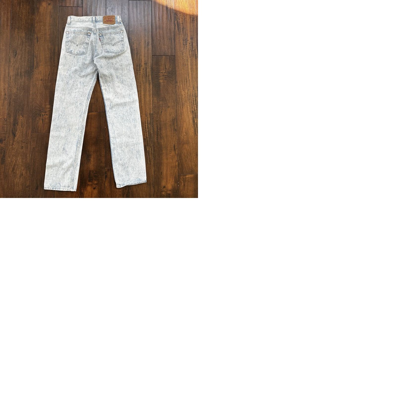 Levi's VINTAGE Levi's 501 Jeans 90s Straight Button Fly 27x32 Blue Cotton Denim USA Tag Mens Size US 27 - 10 Thumbnail