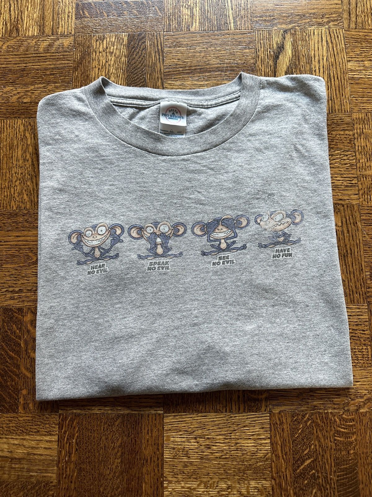 Japanese Brand Vintage Y2K Monkey Hear No Evil Funny Graphic Tee Size US XXL / EU 58 / 5 - 1 Thumbnail