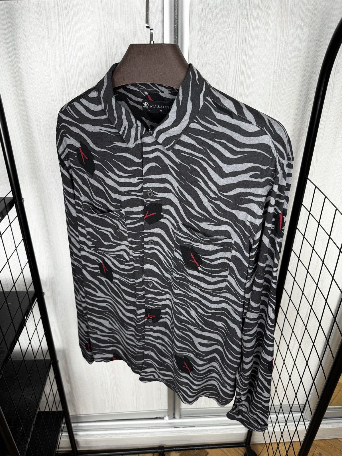 Allsaints AllSaints Lazaro LS Hawaiian shirt grey/jet black size XL Size US XL / EU 56 / 4 - 6 Thumbnail