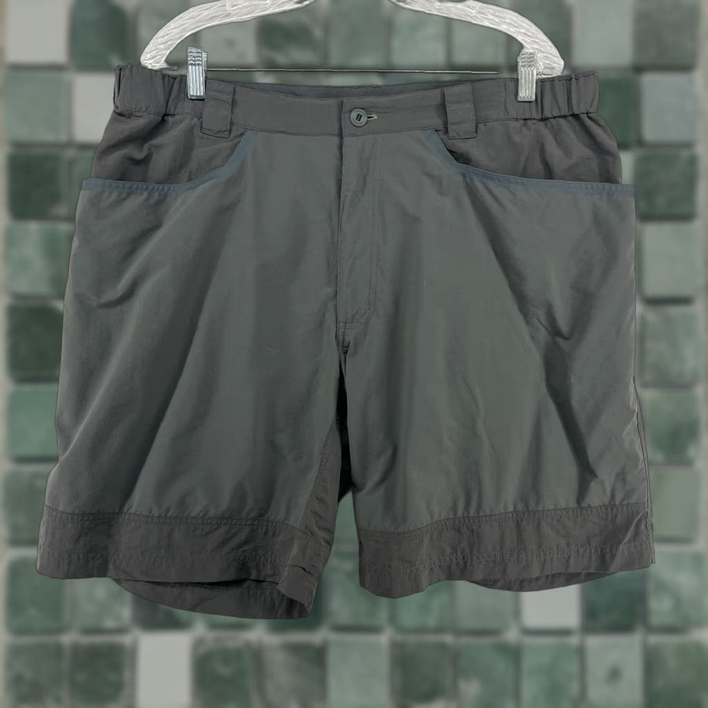 PATAGONIA Shorts Mens XL Technical Sunshade 10\