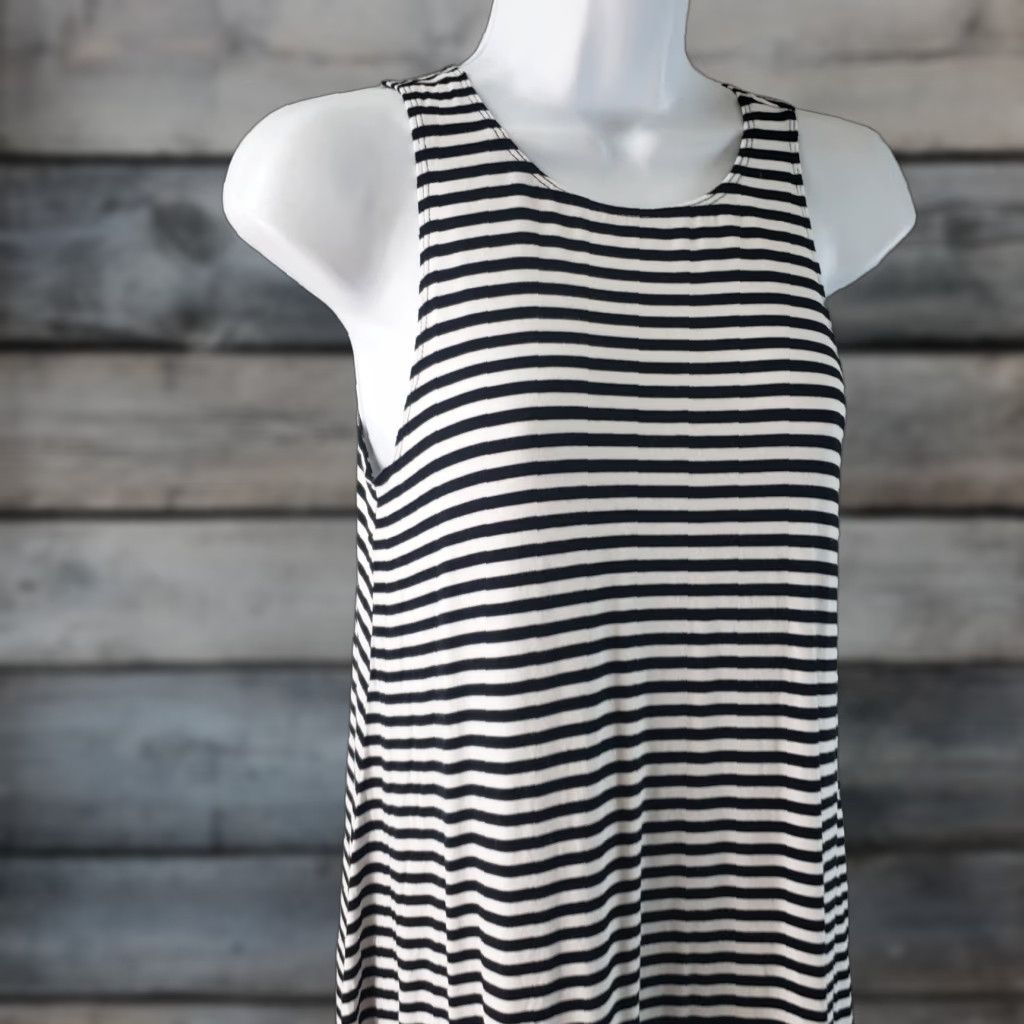 Old Navy Old Navy Womens Tank Dress Sz Small Black White Stripe Rayon Blend Size S / US 4 / IT 40 - 1 Thumbnail