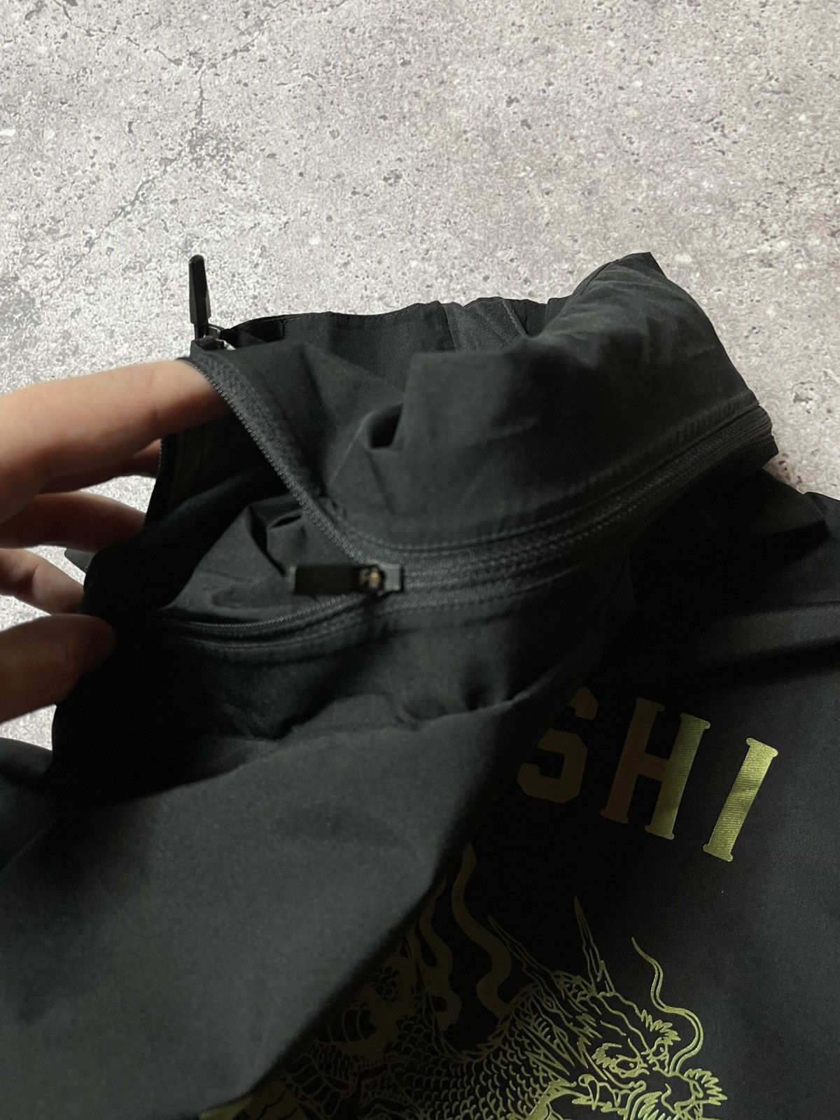Adidas × Maharishi Adidas Arsenal x Maharishi Gore Tex Jacket Size L Size US L / EU 52-54 / 3 - 16 Thumbnail