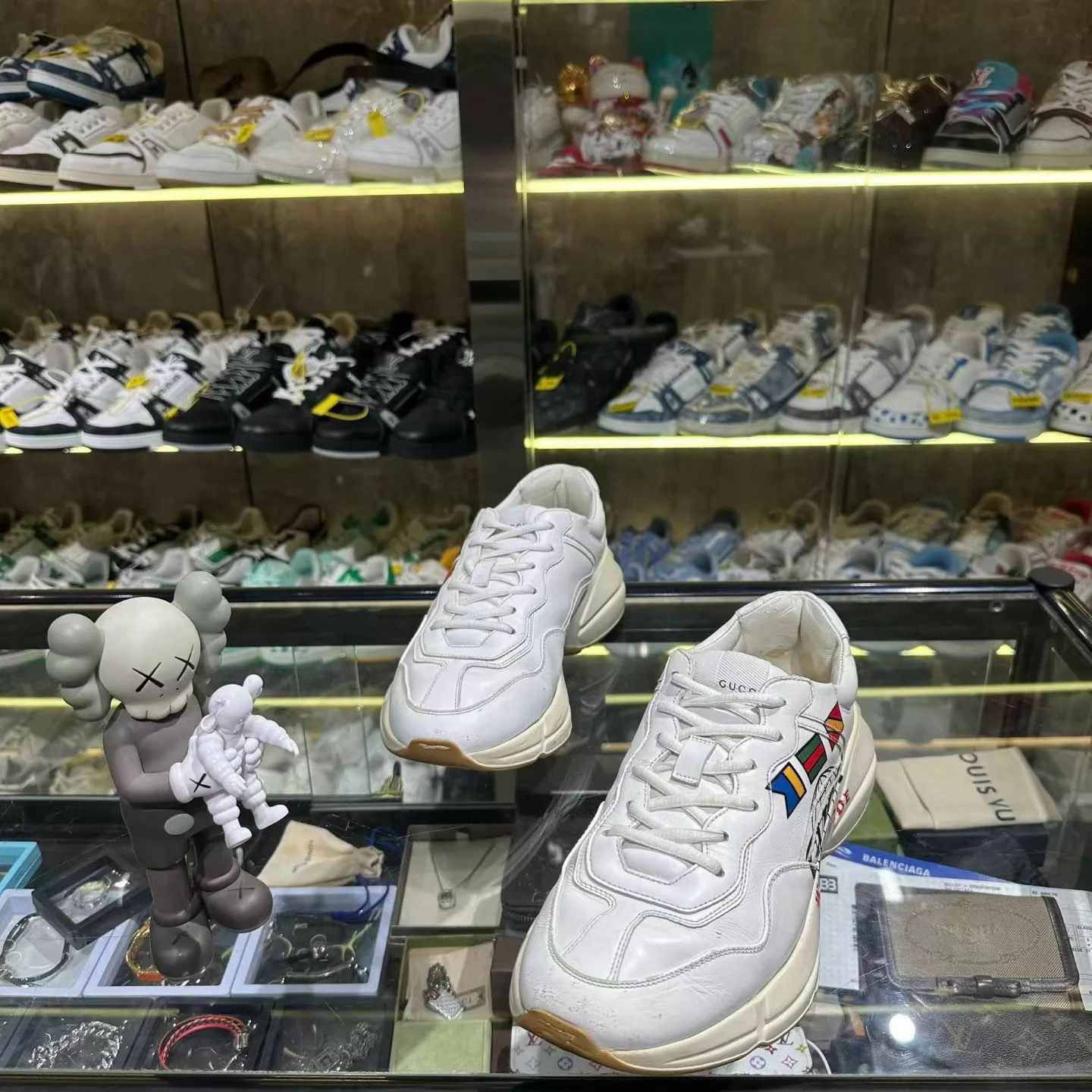 Gucci Gucci Dad Sneaker Worldwide White Brown Size 42 Size US 9 / EU 42 - 1 Thumbnail