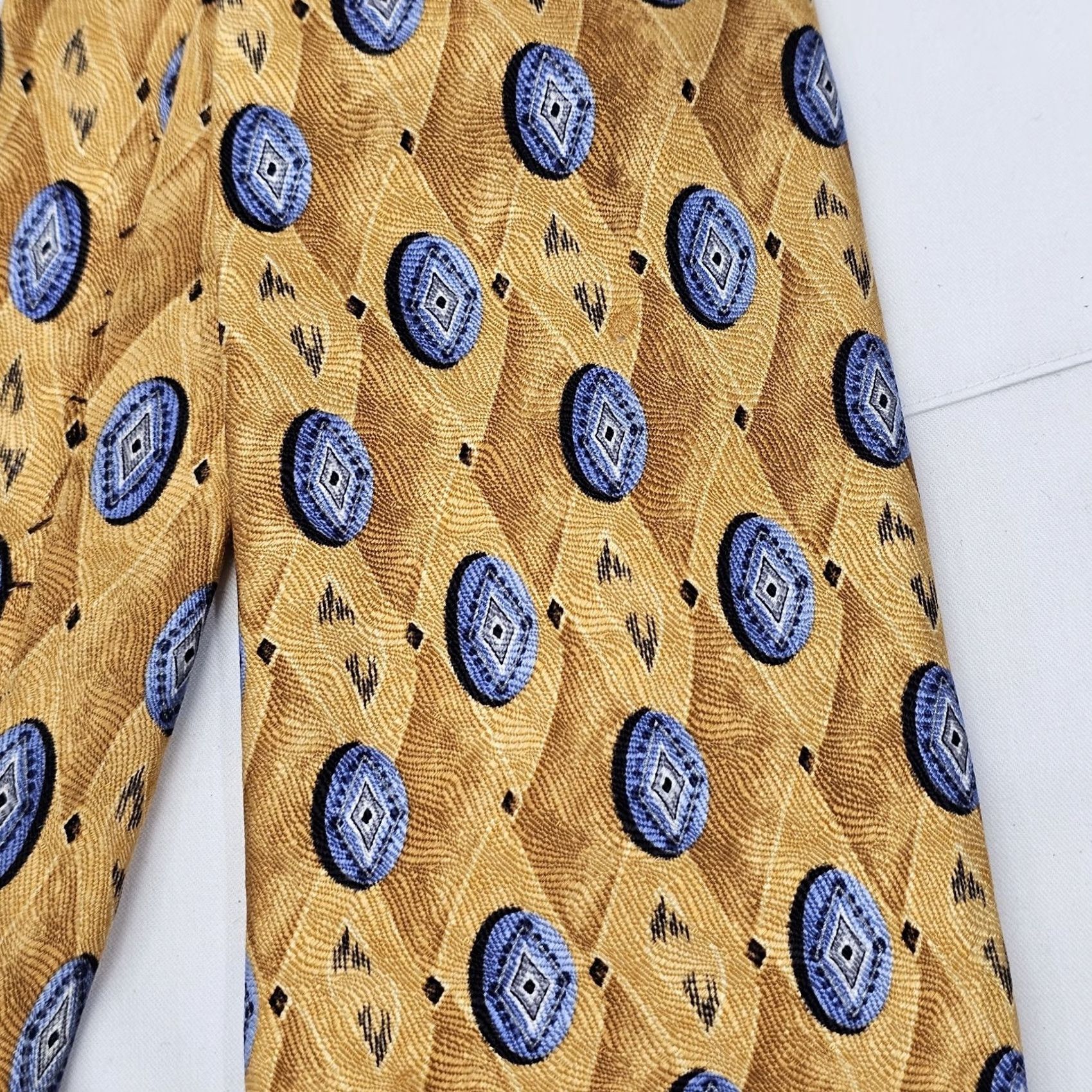 Robert Talbott Robert Talbott Studio Tie Men's Golden Geometric Printed Necktie Preppy Classic Silk Silk Necktie 57-60” Gold Geometric Abstract Designer Men Carded Size ONE SIZE - 3 Thumbnail