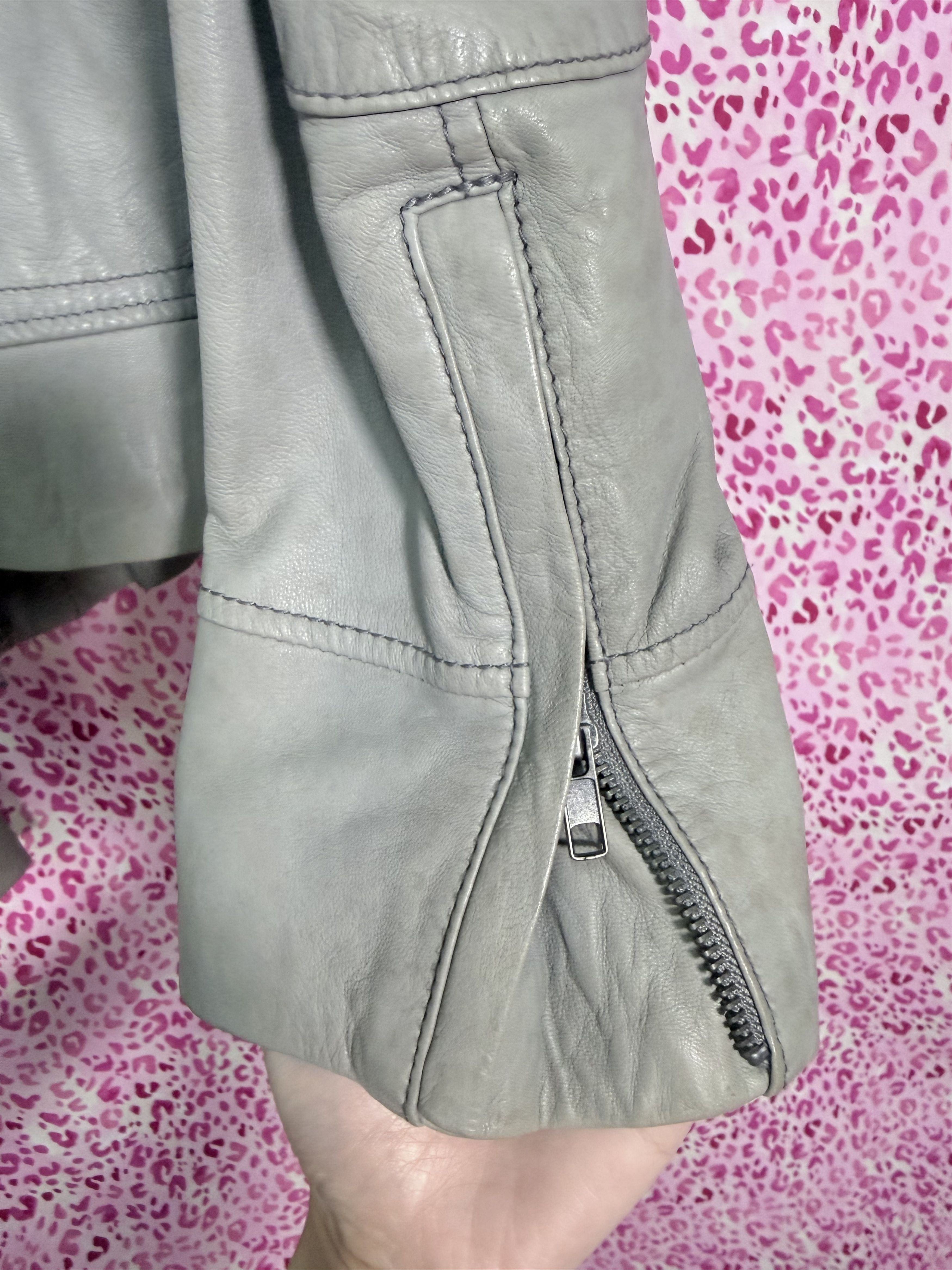 Juicy Couture Jeans Y2K Leather Hoodie with Handcuff Charm Size US M / EU 48-50 / 2 - 8 Thumbnail