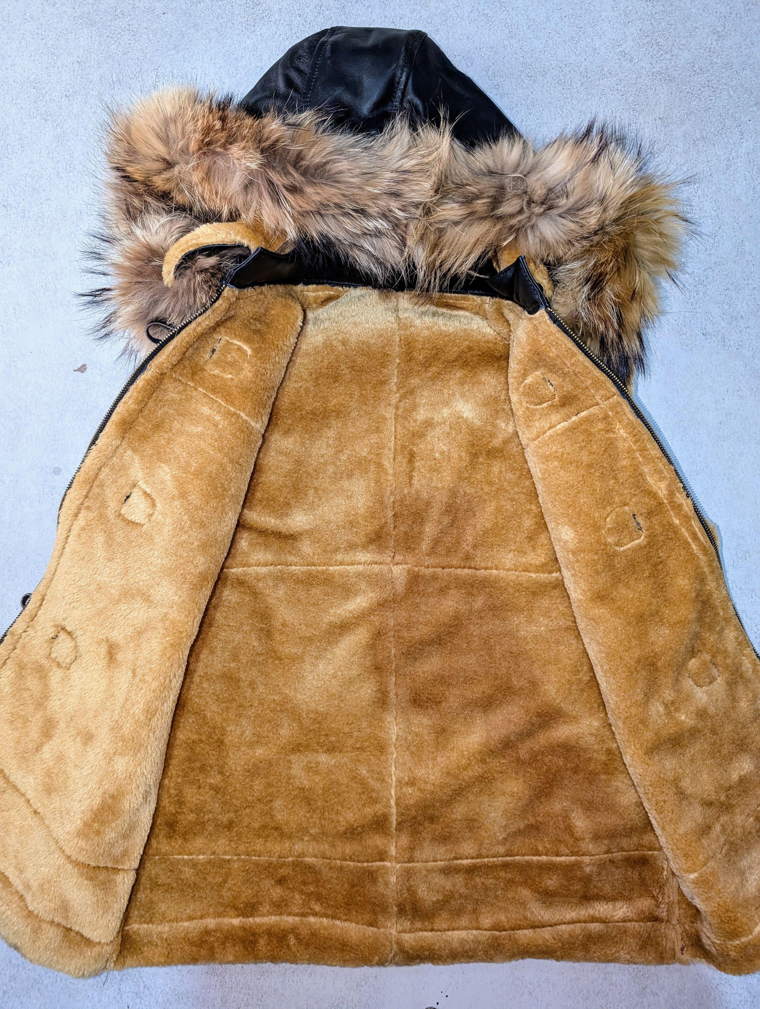 Genuine Leather × Vintage 🖤 Men's Black Shearling & Fox Fur Hooded Vest Leather Vest Size US L / EU 52-54 / 3 - 5 Thumbnail