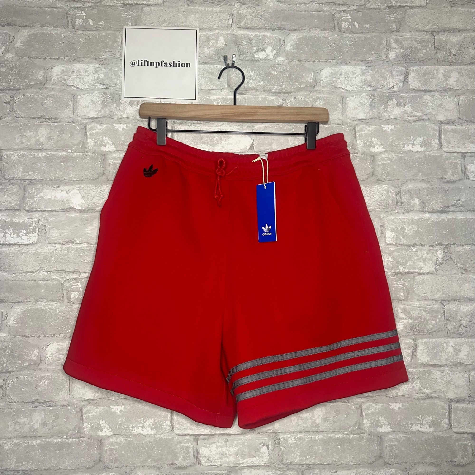 Adidas Adidas Men's Street Neuclassic Shorts Originals NWT Size M ( Size US 34 / EU 50 - 1 Thumbnail