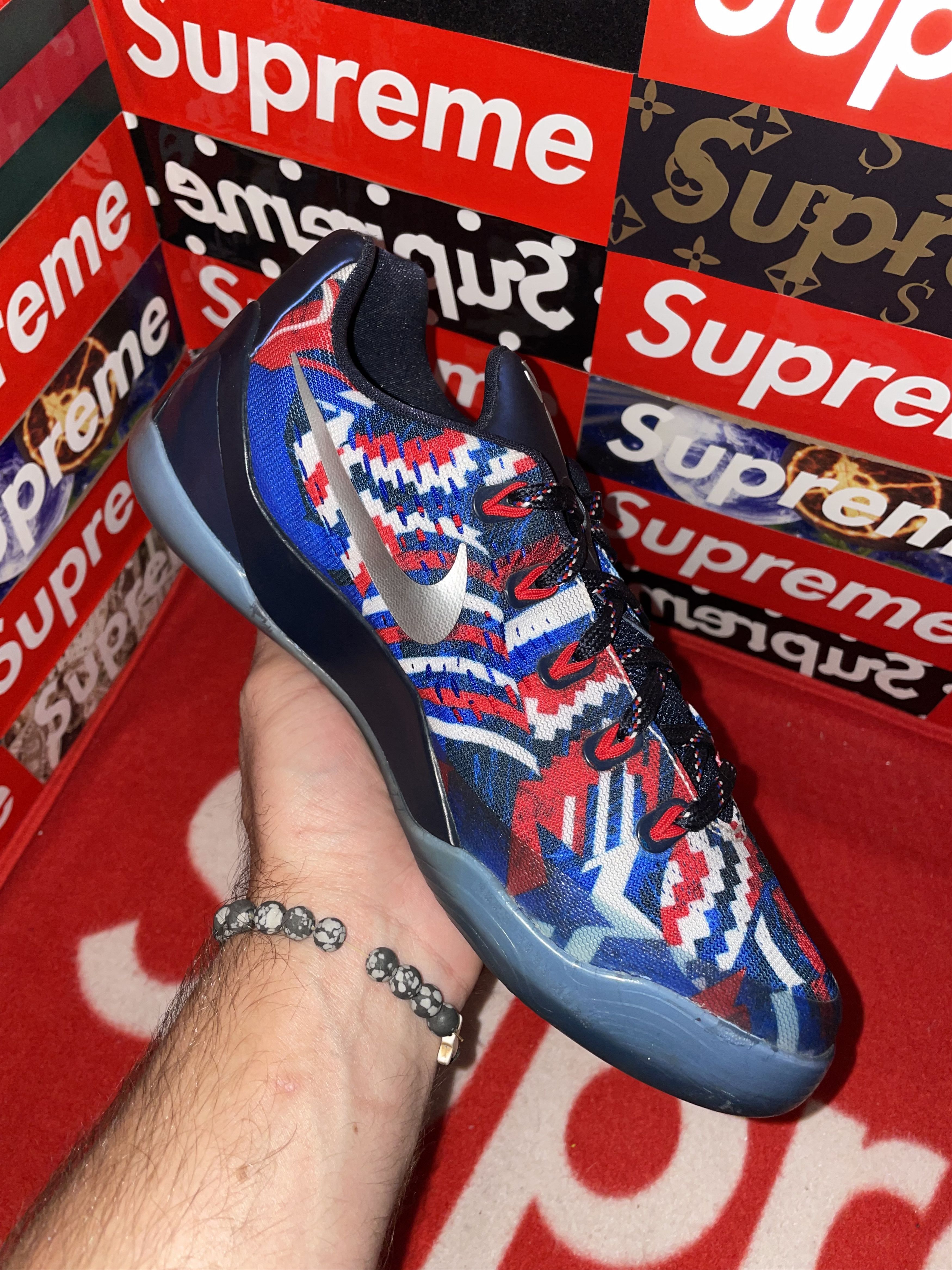 Nike Nike Kobe 9 EM GS 'Independence Day' 653593-100 size 6y Size US 6 / EU 39 - 7 Thumbnail