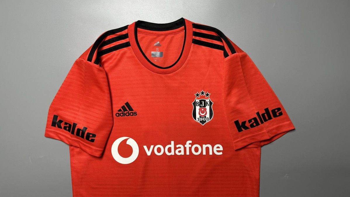 Vintage BESIKTAS JK ADIDAS 2018/2019 SOCCER THIRD JERSEY #7 QUARESMA Size US S / EU 44-46 / 1 - 3 Thumbnail