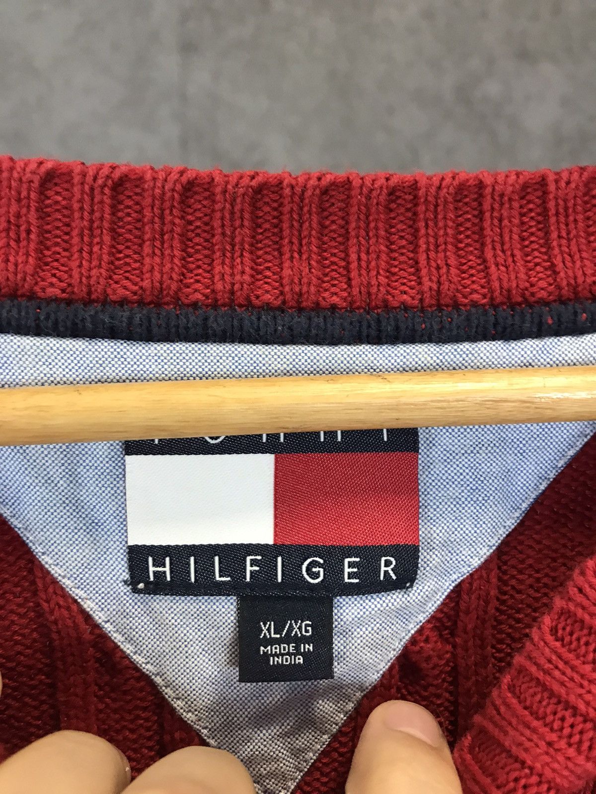 Tommy Hilfiger Tommy Hilfiger designer sweater Size US XL / EU 56 / 4 - 4 Thumbnail