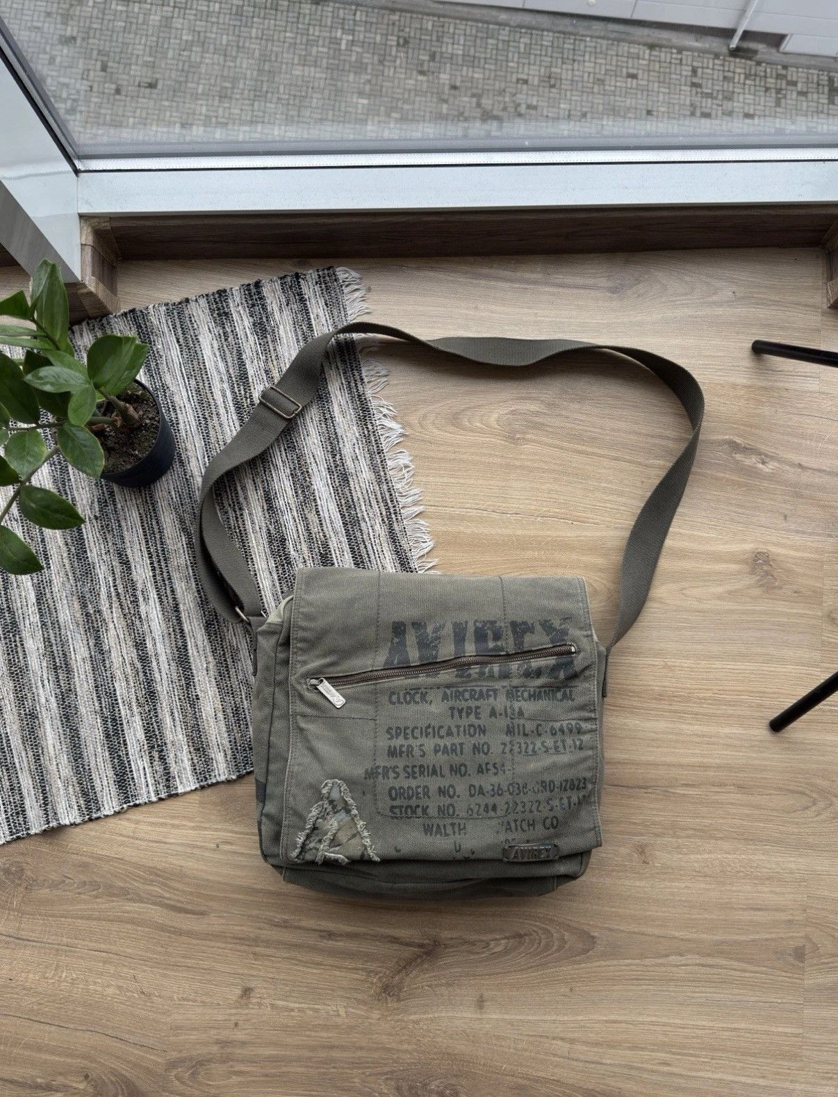 Avirex VINTAGE AVIREX USA ARCHIVE ARMY CROSSBODY SHOULDER BAG MEN Size ONE SIZE - 1 Thumbnail