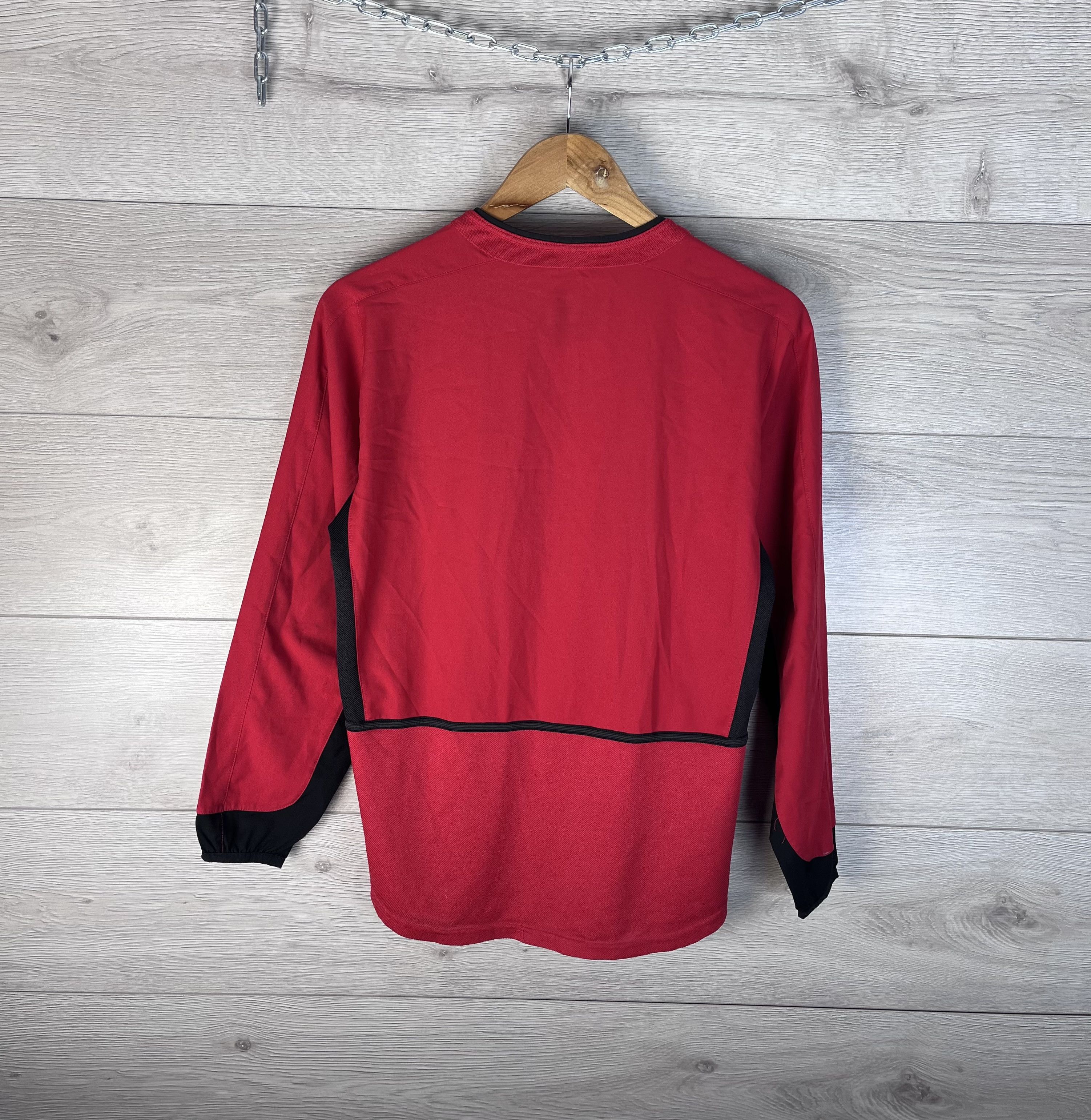 Nike Vintage men's Manchester United 02/04s Nike jersey shirt Size US S / EU 44-46 / 1 - 16 Thumbnail