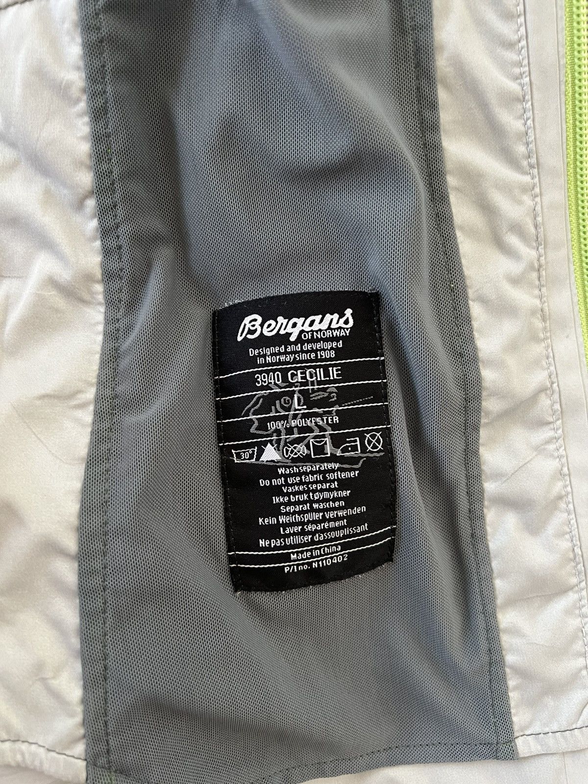 Bergans of Norway ‼️Bergans Of Norway Thin Hooded Cecilie Pro Gorpcore Jacket‼️ Size L / US 10 / IT 46 - 20 Thumbnail