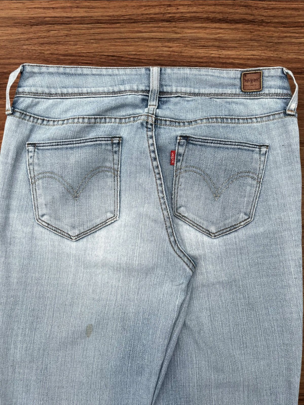 Levi's × Levi's Vintage Clothing Vintage Y2K Levi’s Light Blue Washed Mid Rise Flare Jeans Size 29" - 4 Thumbnail