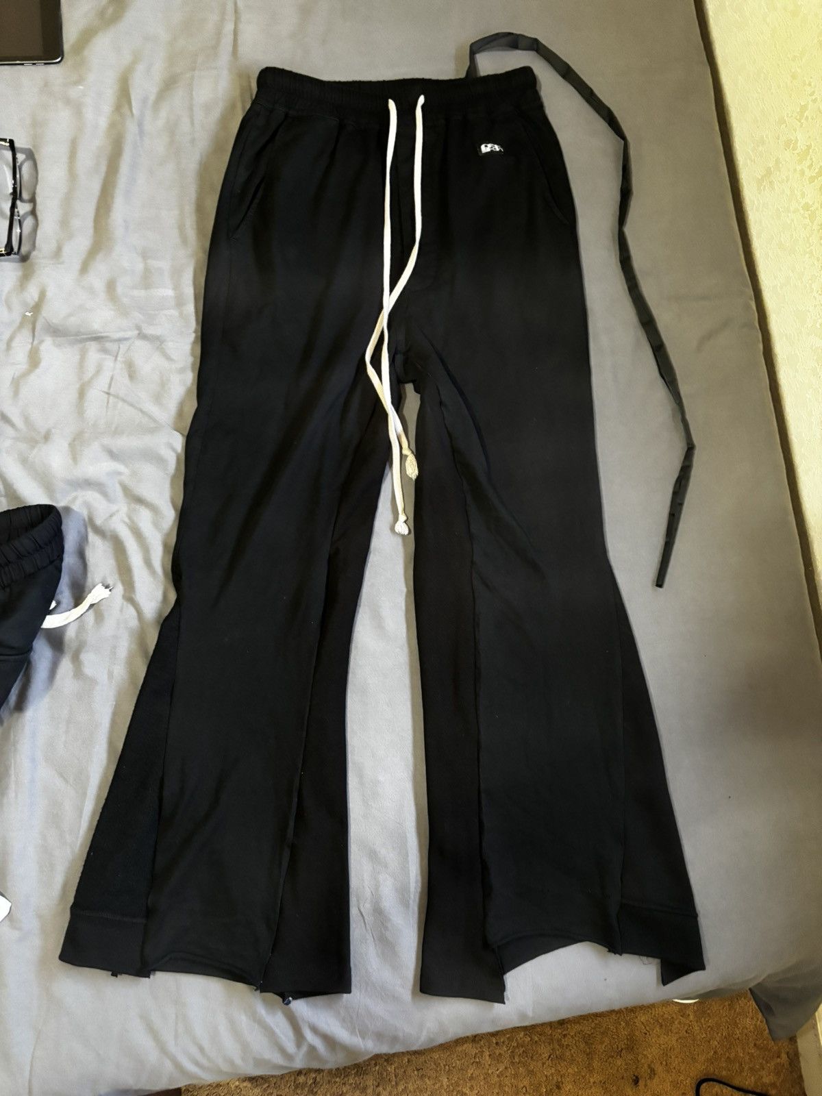 Other reworked ro sweats Size US 30 / EU 46 - 1 Thumbnail