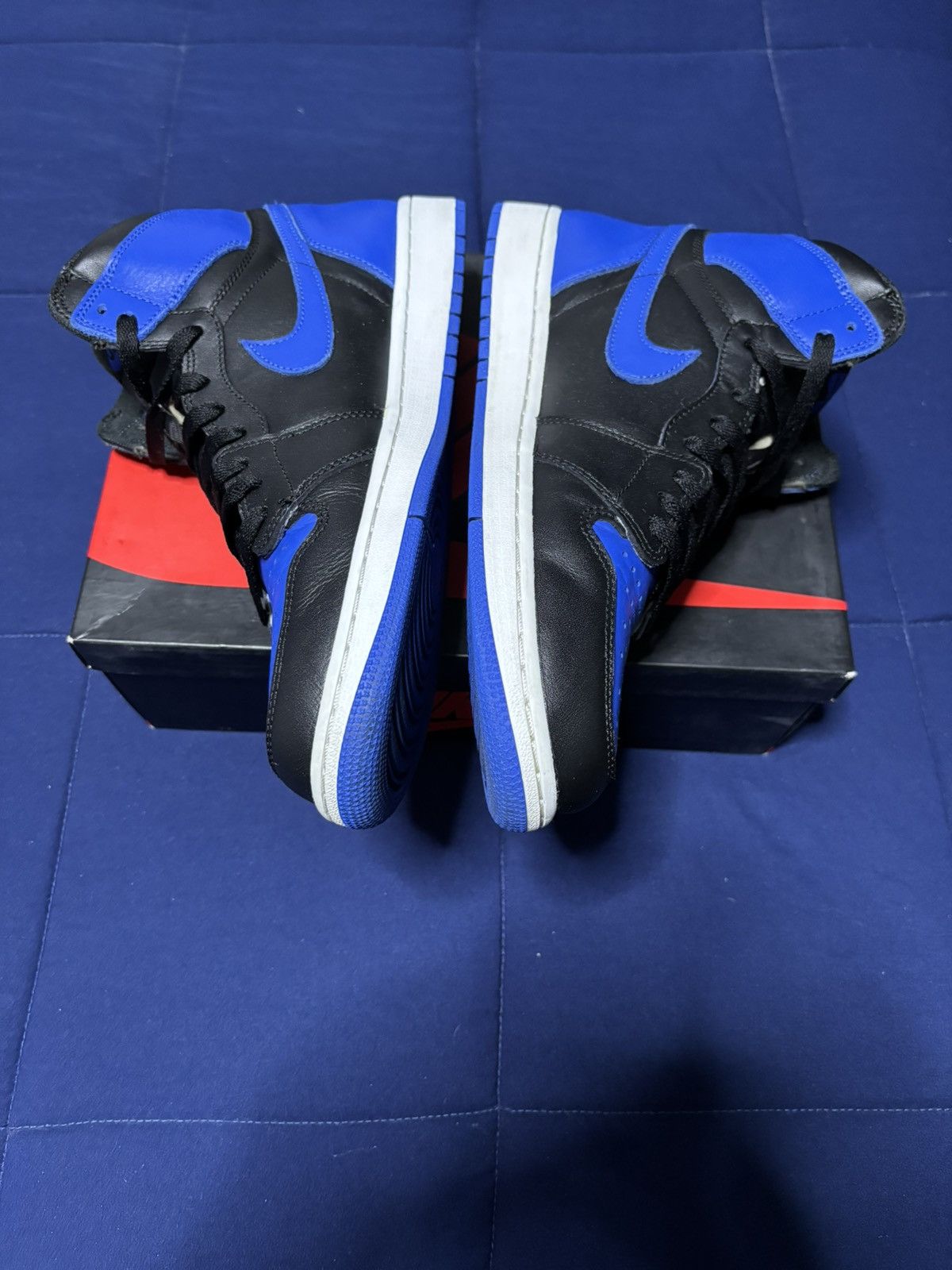 Jordan Brand Jordan 1 Retro High OG Royal 2017 Size 12 Size US 12 / EU 45 - 4 Thumbnail
