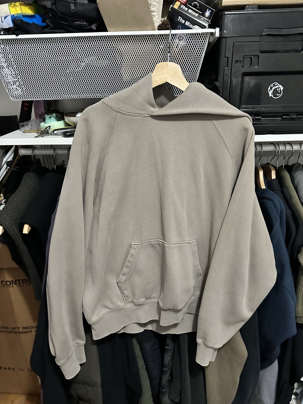 Essentials Sand/tan essentials hoodie Size US S / EU 44-46 / 1 - 1 Thumbnail