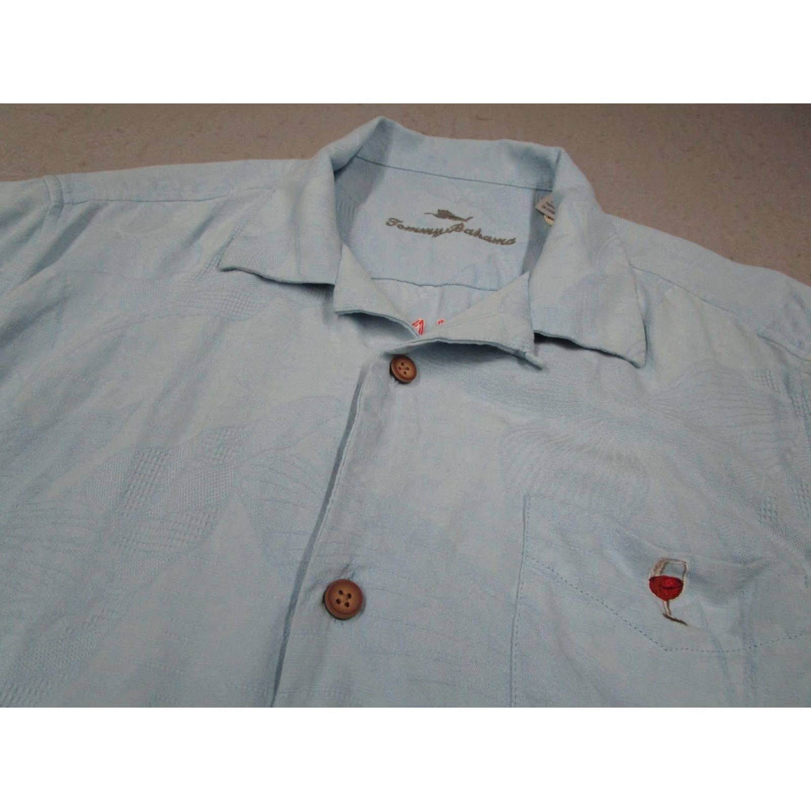 Tommy Bahama Tommy Bahama Shirt Mens Medium Blue Silk Button Up Take a Flight Toucans Tiki Size US M / EU 48-50 / 2 - 2 Thumbnail