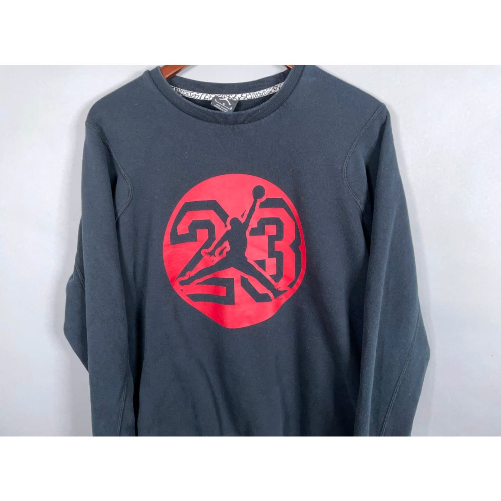 Jordan Brand Jordan Jumpman Crewneck Sweatshirt Adult Large Black Red Nike 634491-010 Size US L / EU 52-54 / 3 - 4 Thumbnail