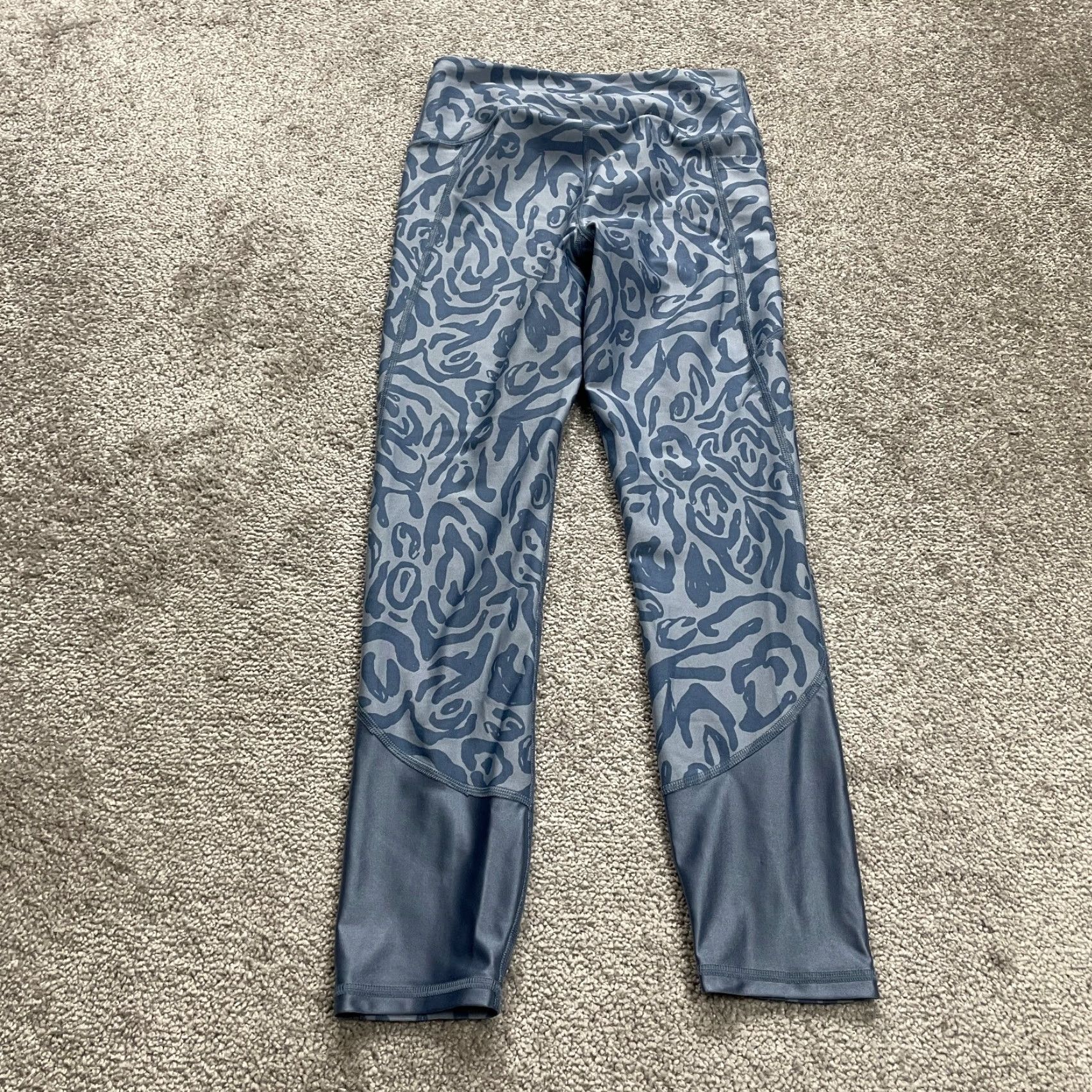 Under Armour VINTAGE Under Armour Compression Leggings Womens S/M Blue Patterned Athletic Gym 25x24 Size 28" / US 6 / IT 42 - 2 Thumbnail