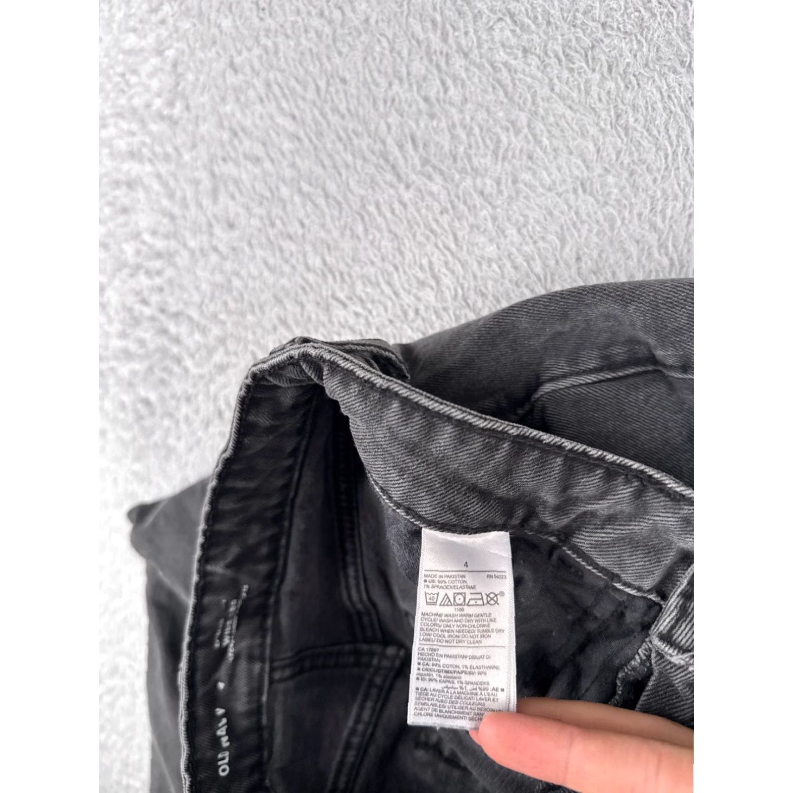 Old Navy Old Navy Wide Leg High Rise Distressed Jeans Womens 4 Black Denim 26x29 Size 27" / US 4 / IT 40 - 7 Thumbnail