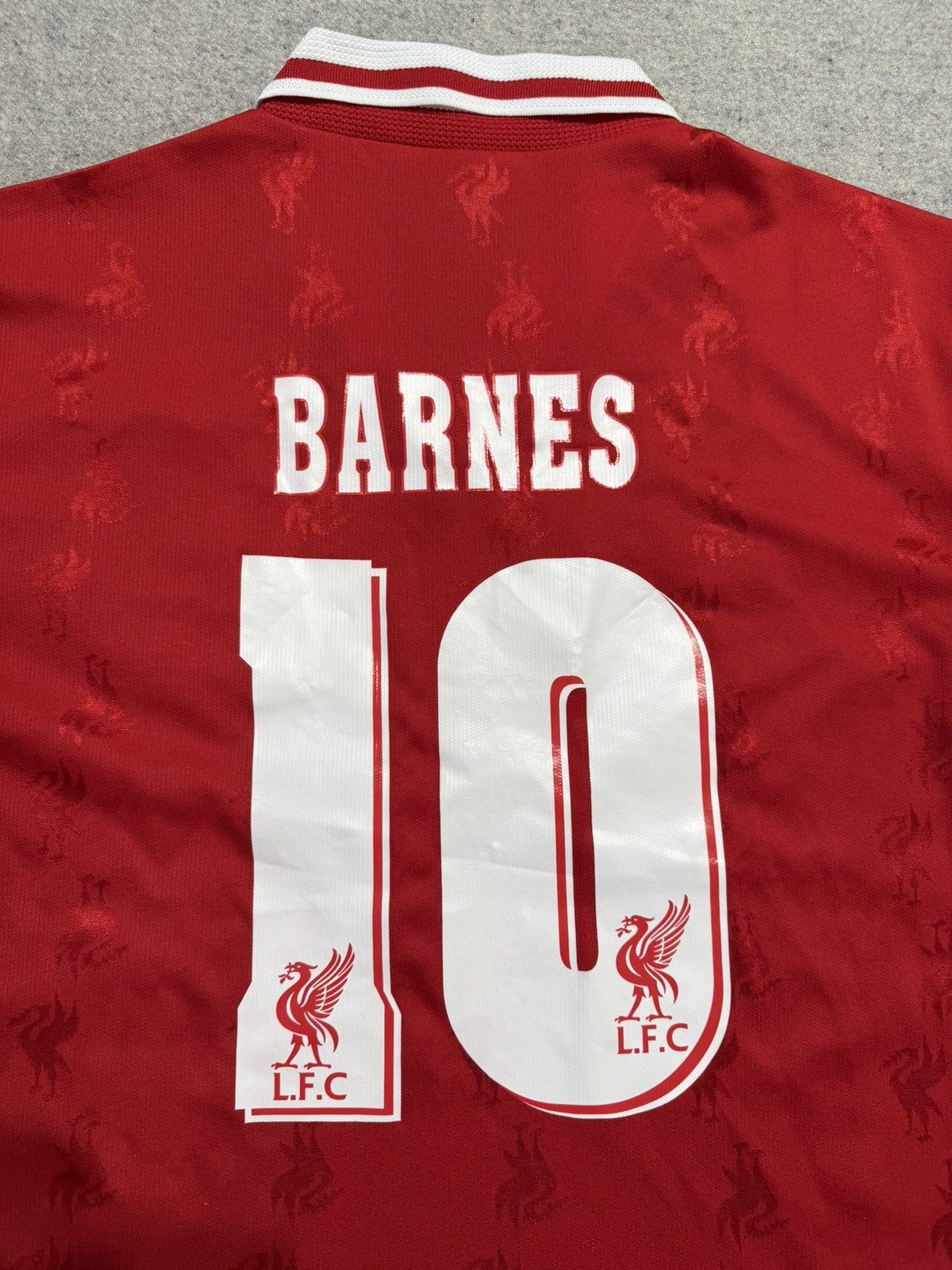 Reebok Reebok Liverpool FC #10 Barnes 1996/98 97 XL new home jersey Size US XL / EU 56 / 4 - 9 Thumbnail