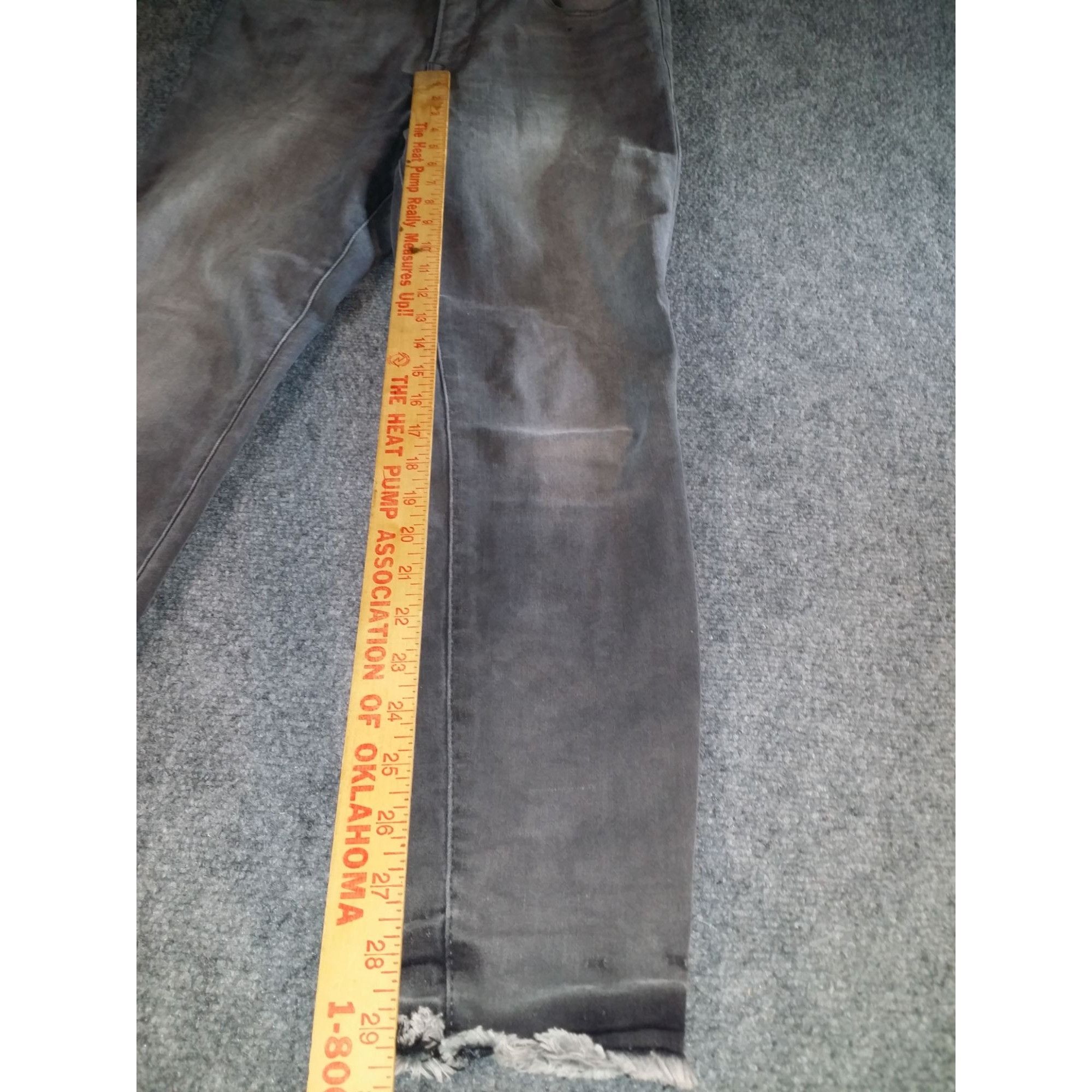 Good American Good American Always Fits Jeans Women Sz 6/28 Raw Hem GLFCH9 Size 28" / US 6 / IT 42 - 2 Thumbnail
