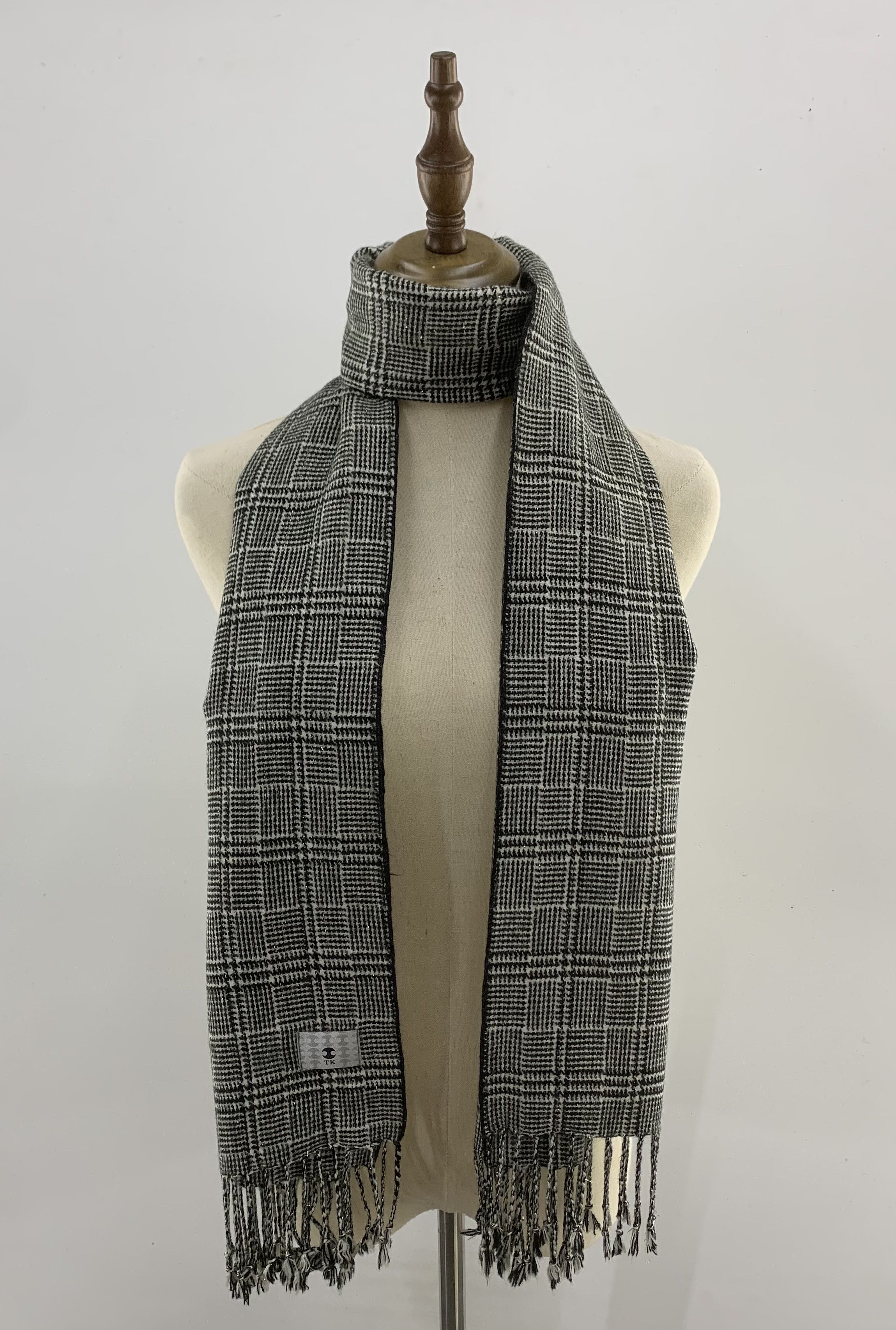 Takeo Kikuchi Takeo Kikuchi Scarf Wool Muffler Neck Wrap BL3110 Size ONE SIZE - 1 Thumbnail