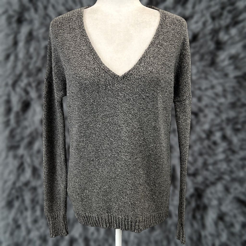 Theory VINTAGE Theory Knit Pullover Sweater M Gray Wool Blend Long Sleeve V-Neck Womens Size M / US 6-8 / IT 42-44 - 1 Thumbnail