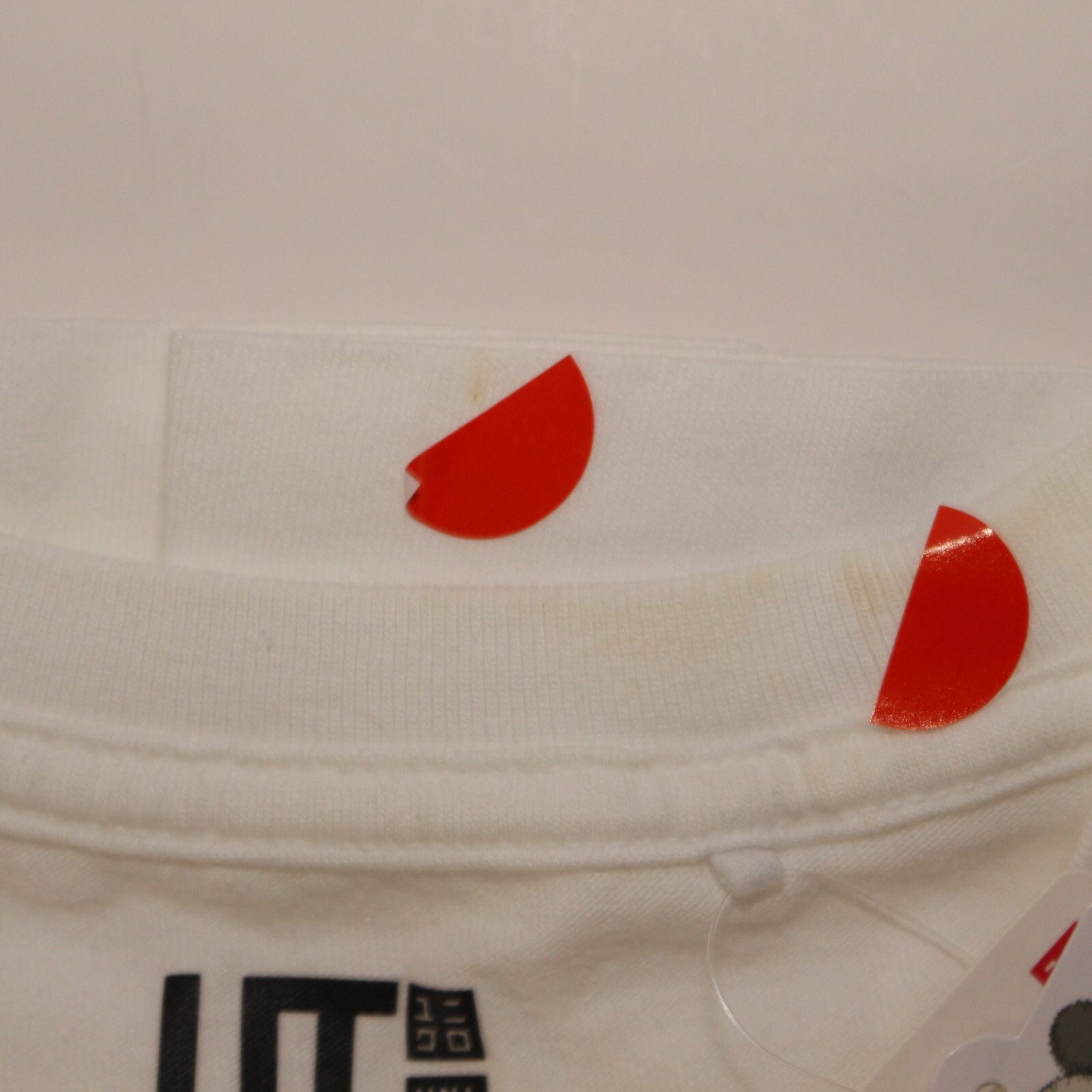 Kaws KAWS x Uniqlo Gone BFF Companion White Tee - Size XSmall (X Size US XS / EU 42 / 0 - 5 Thumbnail