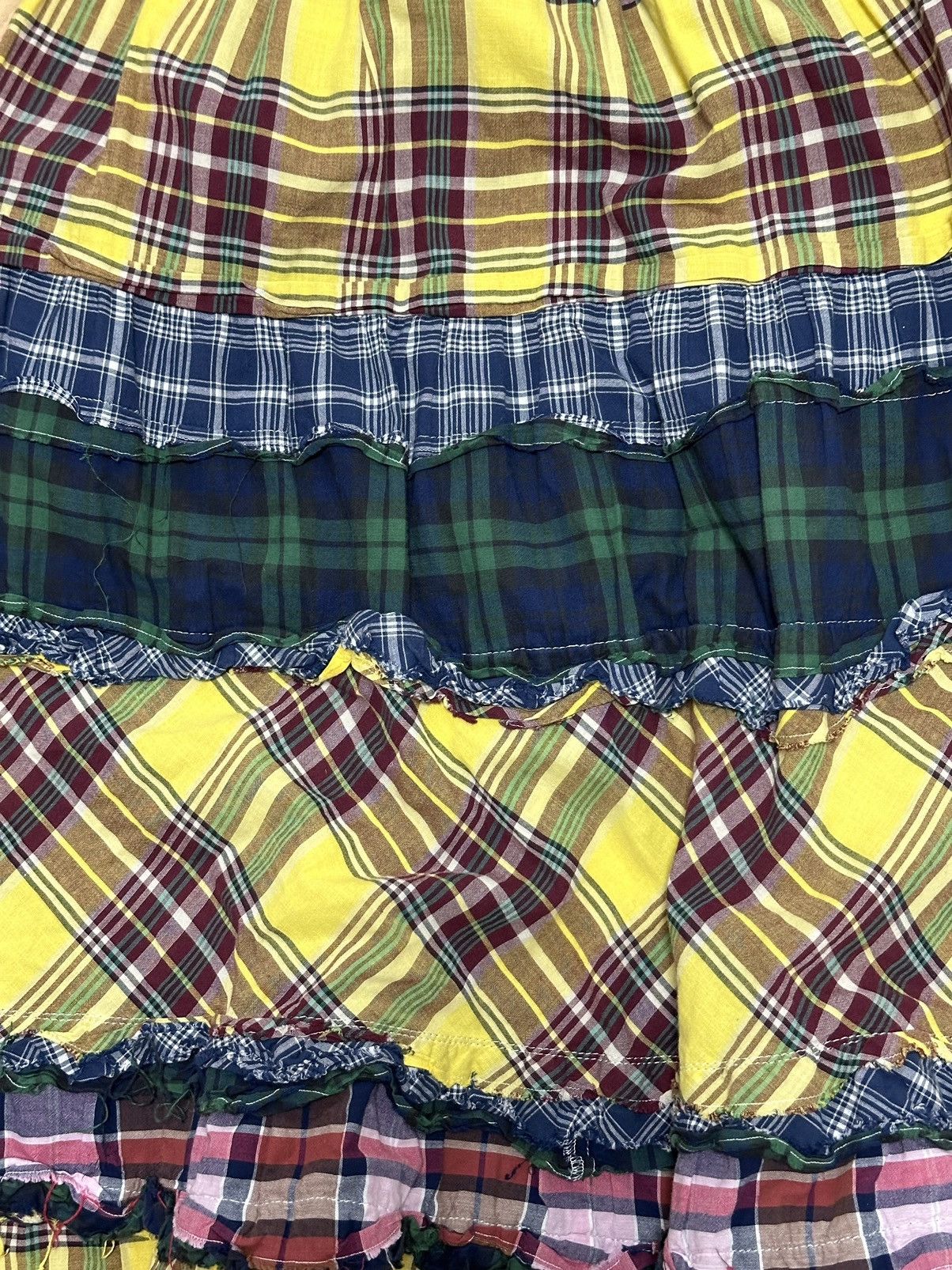 Comme des Garcons COMME DES GARÇONS Patchwork Checkered Flared Midi Skirt Size 27" / US 4 / IT 40 - 4 Thumbnail