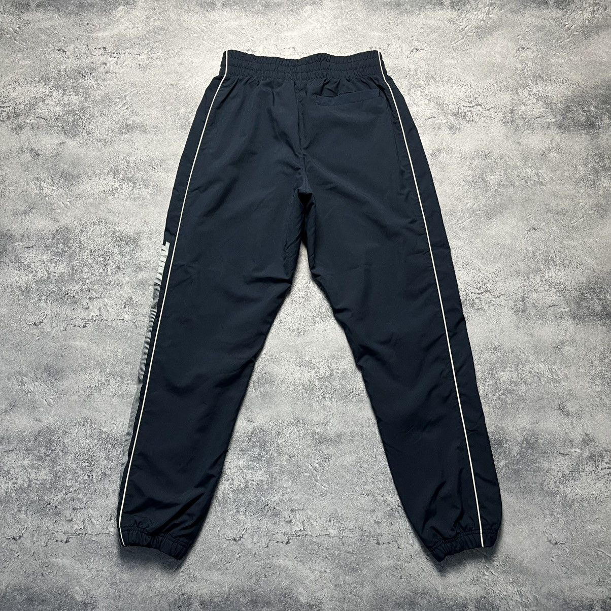 Nike Vintage Nike Nylon Track Pants Swoosh Y2K Streetwear Drill Size US 32 / EU 48 - 18 Thumbnail