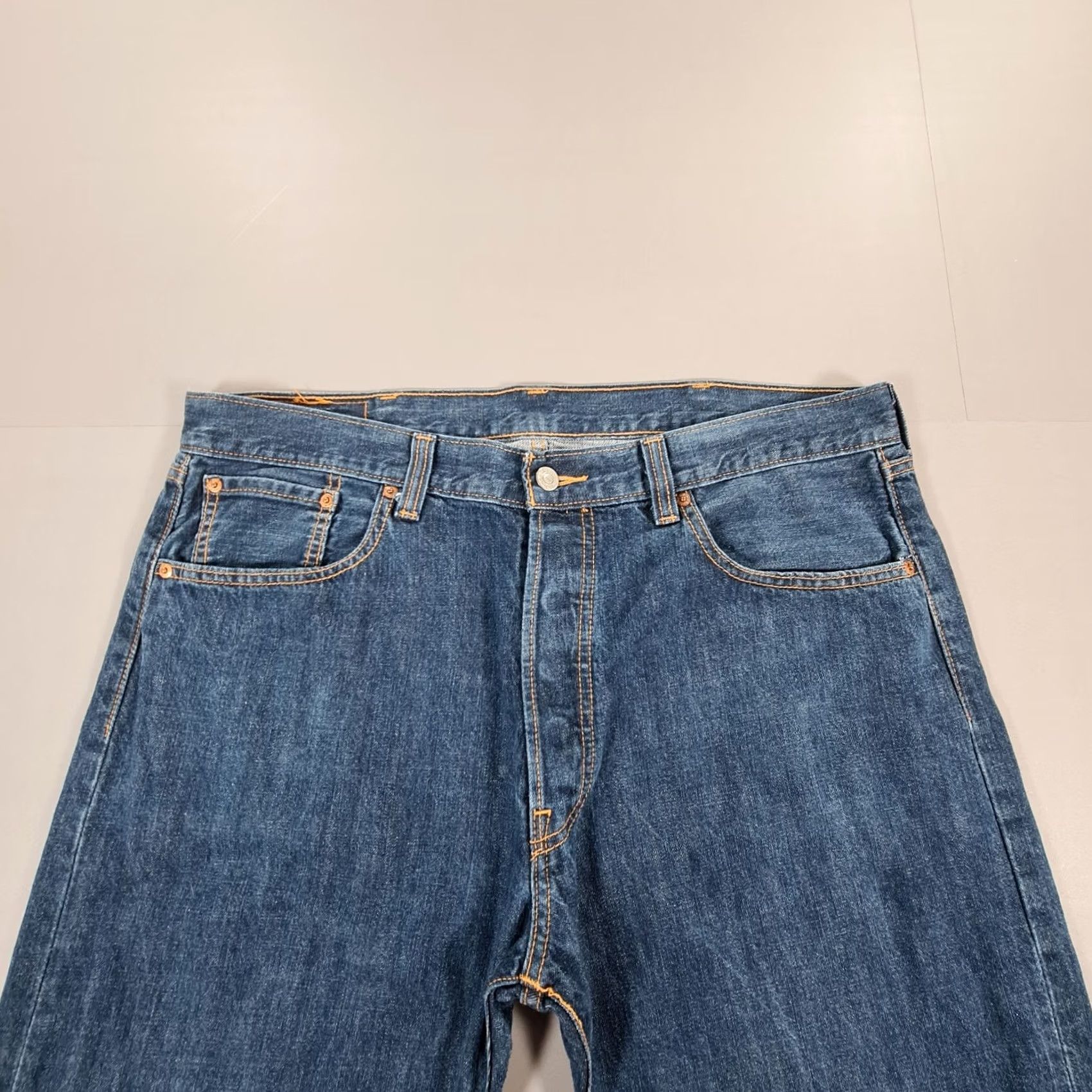 Levi's Levis 501 Jeans Blue W38 L30 Regular Fit Denim Jeans Regular Mens Straight Leg Button Fly 100% Cotton Vintage No Size US 38 / EU 54 - 2 Thumbnail