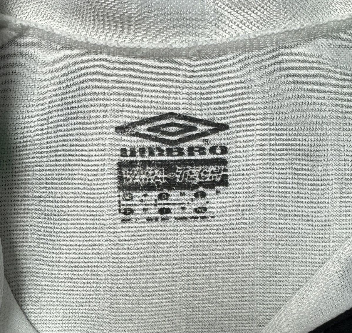 Umbro Celtic 2001 2002 Away Football Shirt Soccer Jersey Umbro Size US M / EU 48-50 / 2 - 17 Thumbnail