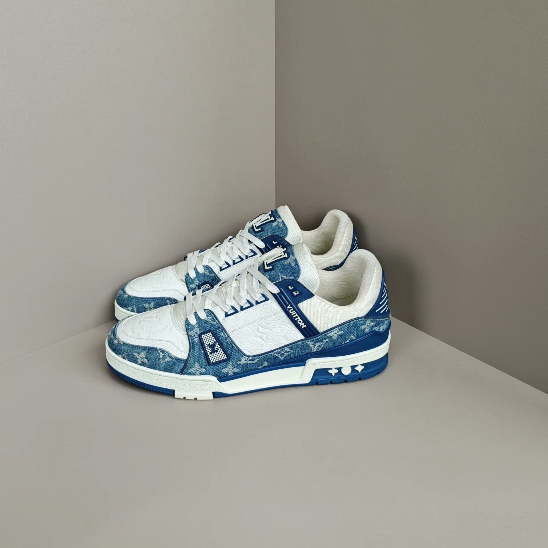 Louis Vuitton Louis Vuitton Training Denim Blue Lowtop Sneakers 11 Men Size US 11 / EU 44 - 1 Thumbnail