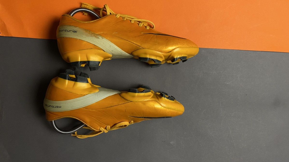 Nike Vintage Nike Mercurial vapor 4 soccer cleats size 7,5 Size US 7.5 / EU 40-41 - 9 Thumbnail
