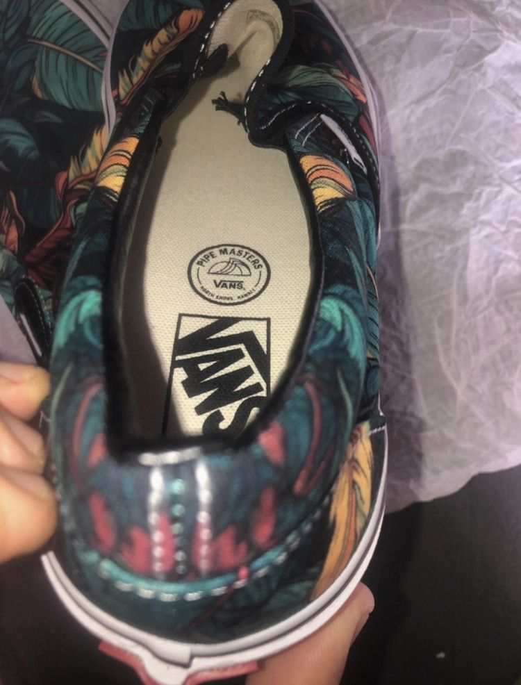 Vans Vans triple crown 2015 limited edition new Size US 7 / EU 40 - 10 Thumbnail
