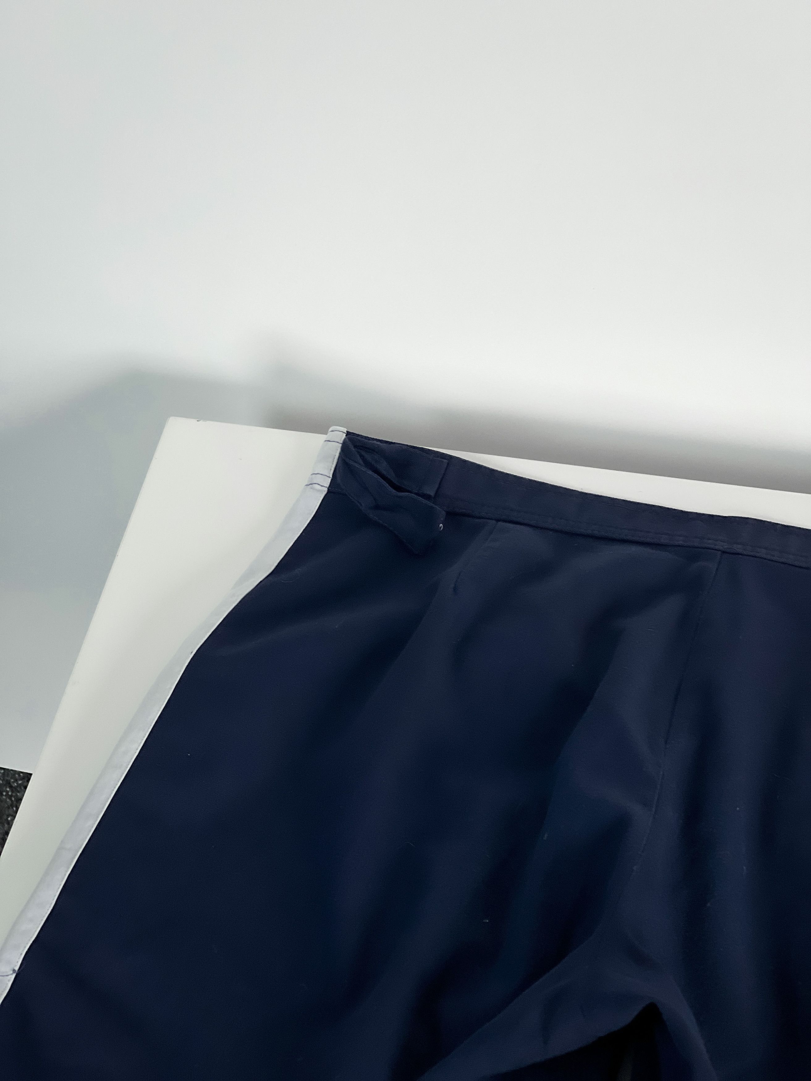 Sergio Tacchini Sergio Tacchini Vintage men's Shorts Size US 30 / EU 46 - 7 Thumbnail