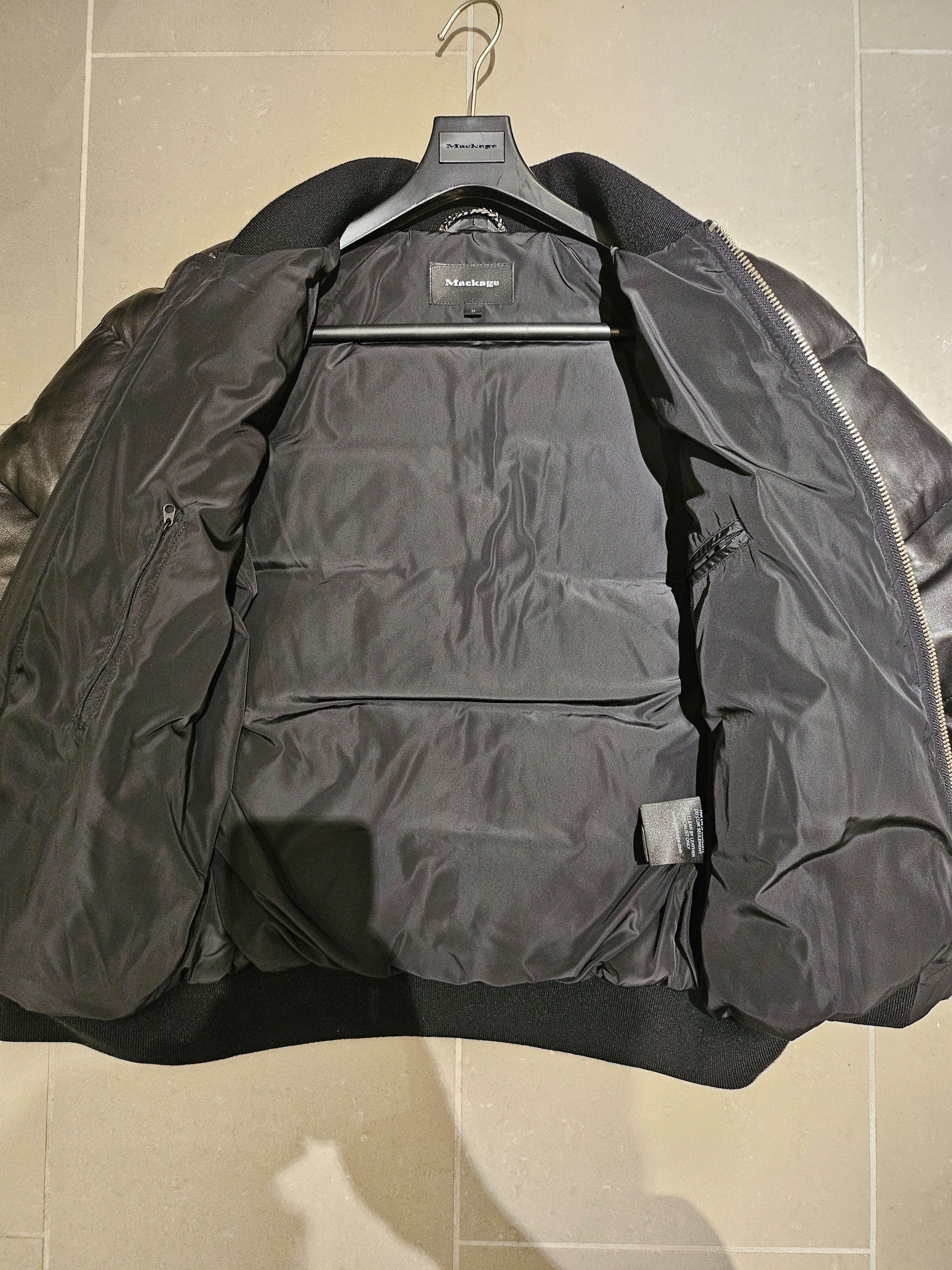 Mackage Mackage down bomber jacket with leather sleeves Size US S / EU 44-46 / 1 - 8 Thumbnail