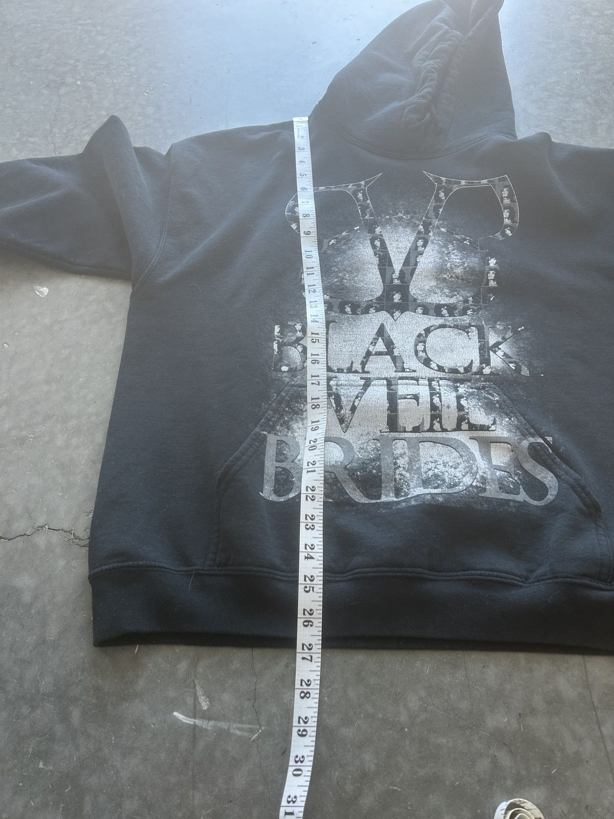 Vintage Vintage Y2K Black Veil Brides Hoodie Size US L / EU 52-54 / 3 - 7 Thumbnail