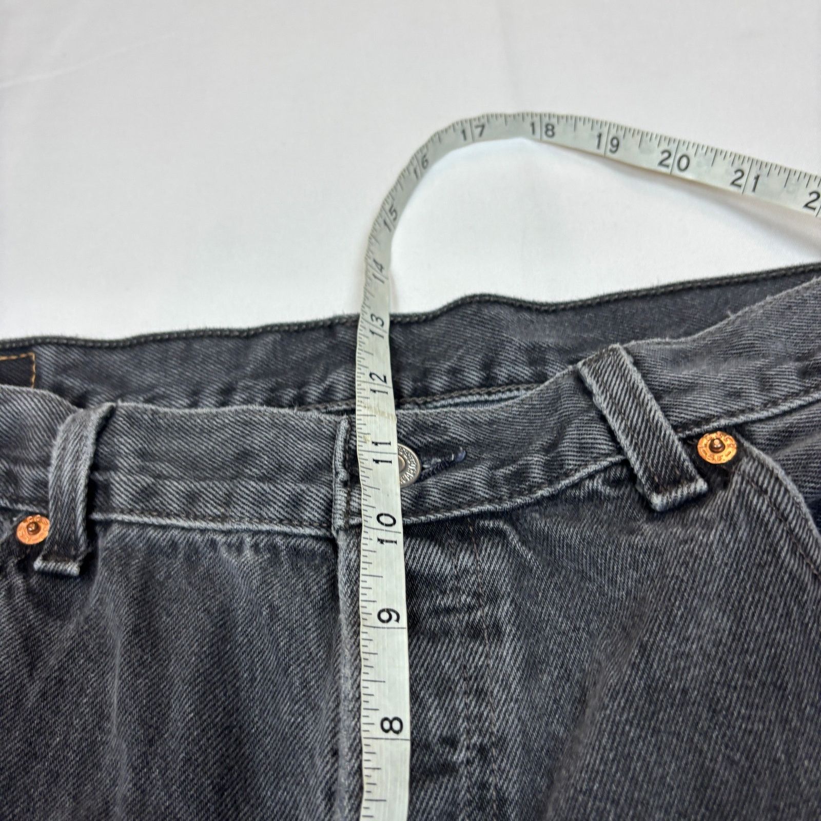 Levi's Vintage Levi's 501 Straight Leg Black Denim Jeans 35x31 Size US 35 - 5 Thumbnail