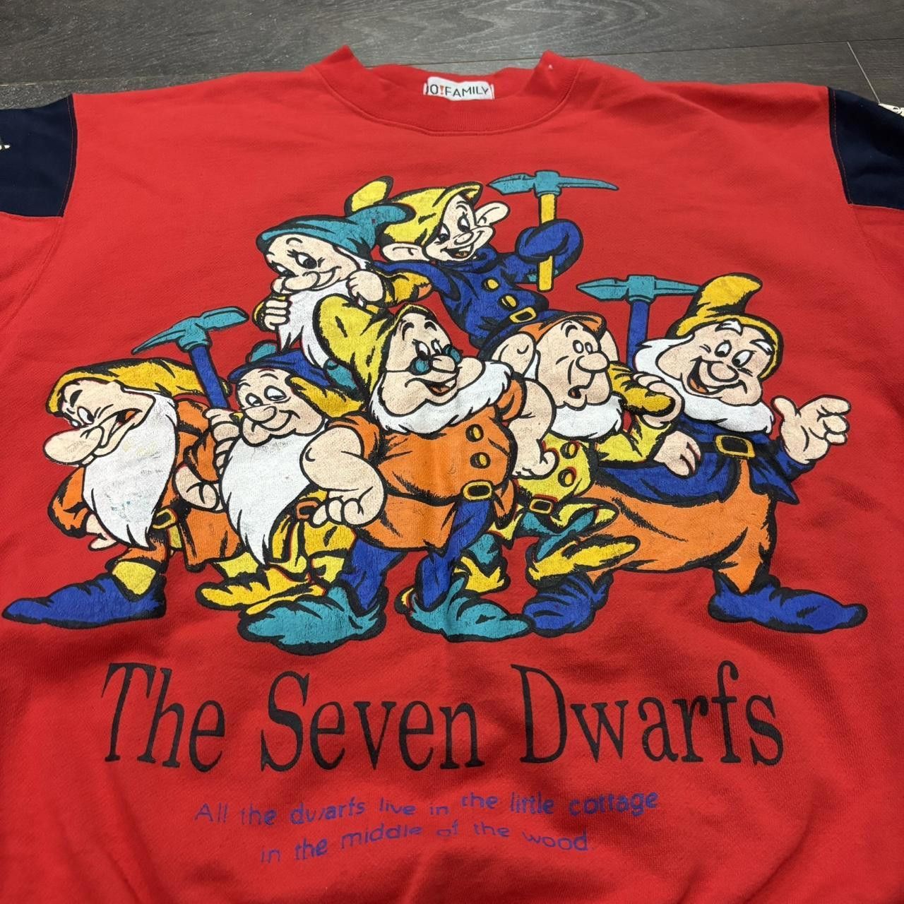 Designer vintage Snow White and the seven dwarves sweatshirt 90s M Size US M / EU 48-50 / 2 - 2 Thumbnail