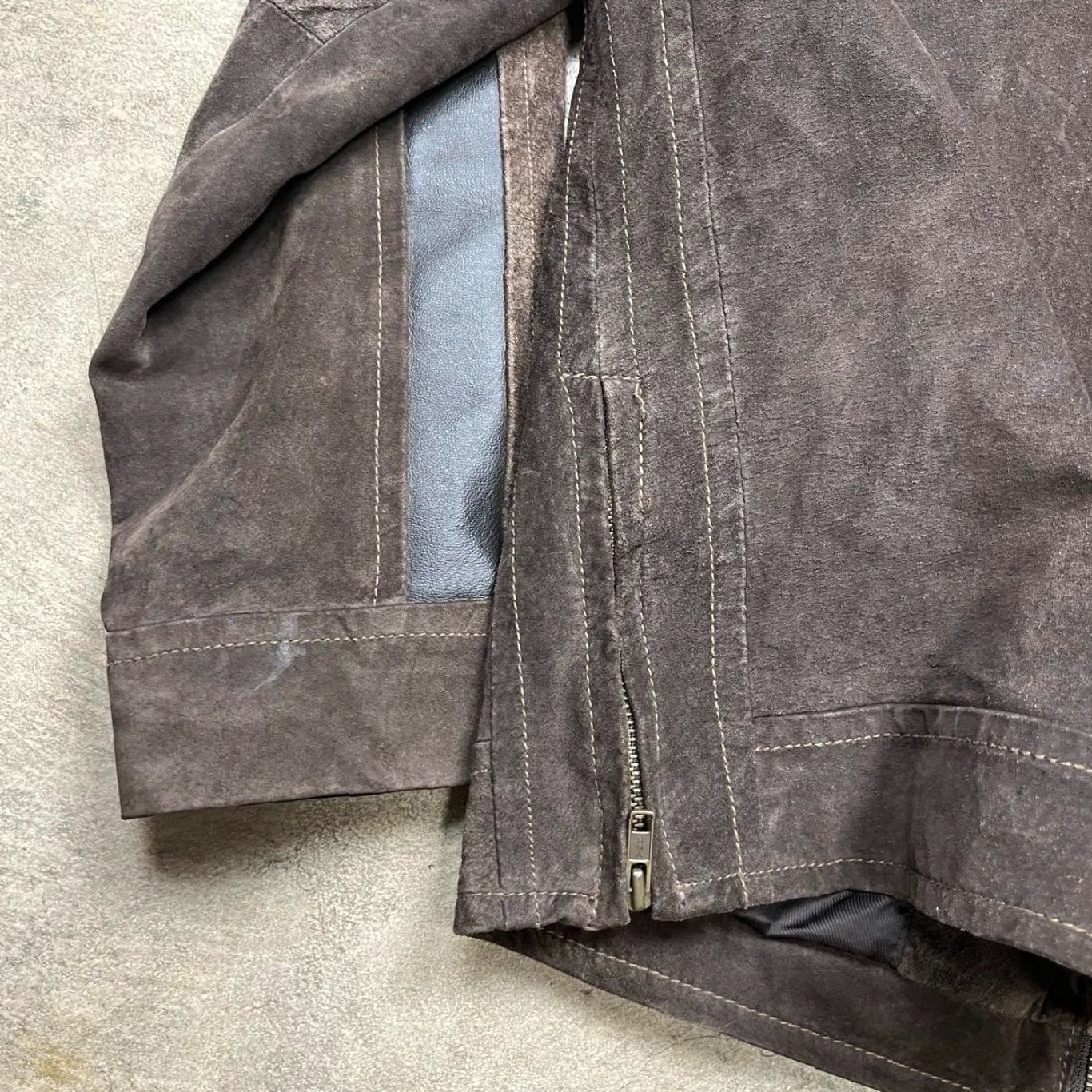 Roundtree & Yorke VINTAGE Roundtree & Yorke Cafe Racer Leather Jacket Brown XL Men Bomber Style Suede Distressed Retro Y2K Brown Size US XL / EU 56 / 4 - 6 Thumbnail