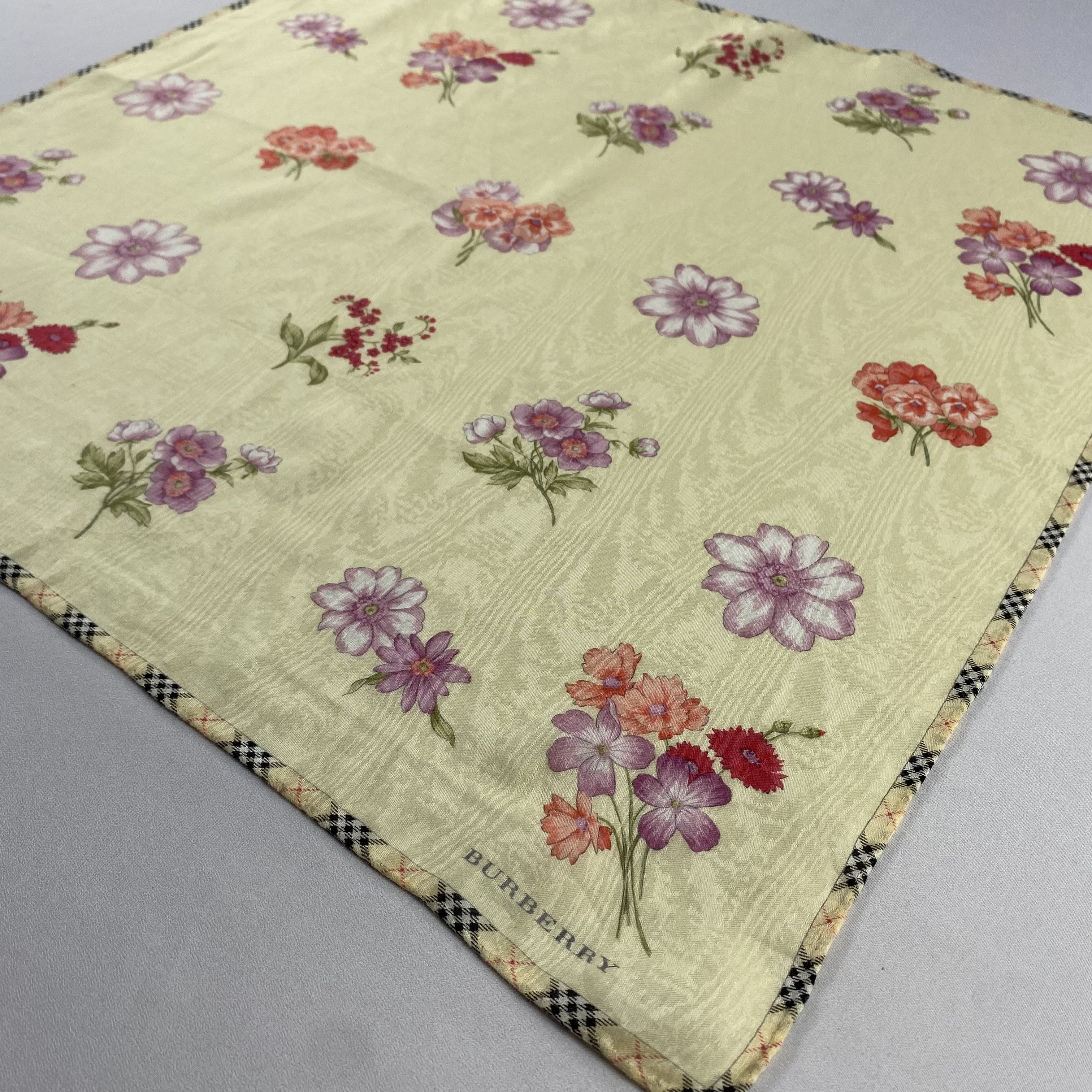 Burberry × Vintage Burberry Handkerchief / Neckerchief / Bandana-P755 Size ONE SIZE - 2 Thumbnail