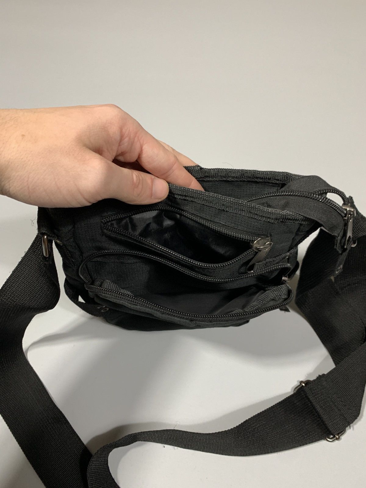 Japanese Brand Y2K Multipocket Messenger Crossbody Bag Size ONE SIZE - 7 Thumbnail