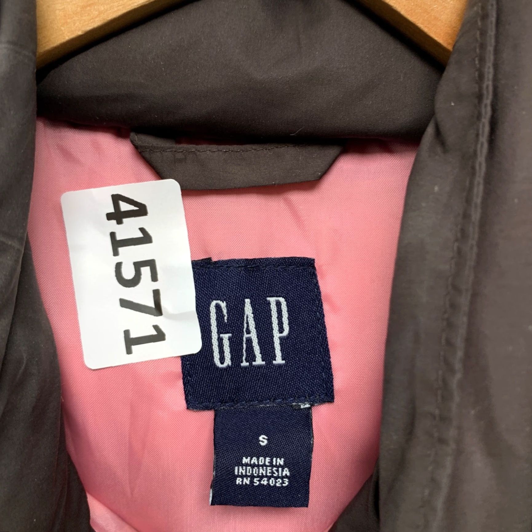 Gap Gap Women Vest Puffer Down Liner Sleeveless Brown Pink Small 18.5x22.5 Winter Fall Spring Casual Size S / US 4 / IT 40 - 3 Thumbnail