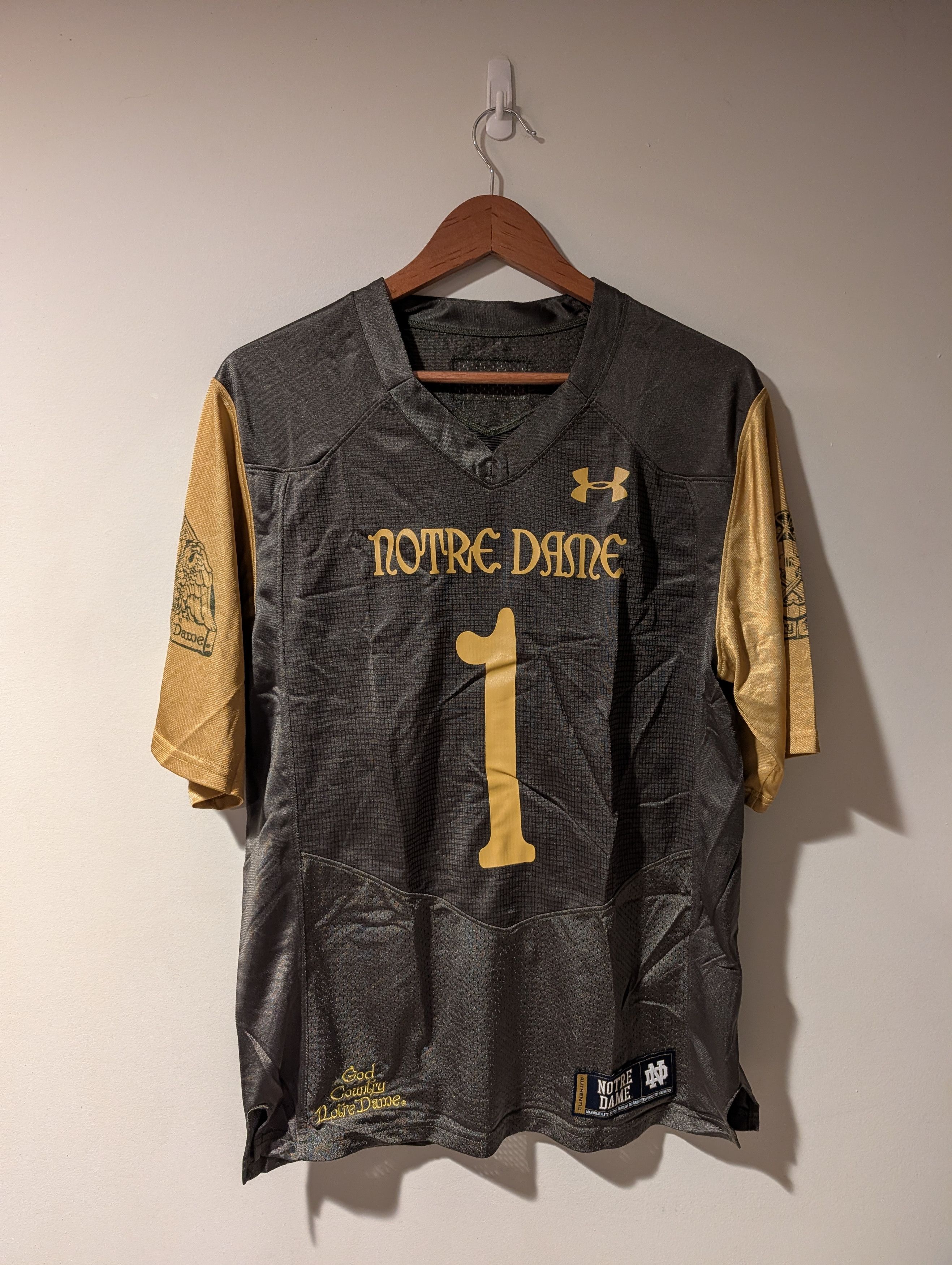 NCAA Under Armour Notre Dame Fighting Irish #1 Football Jersey Size US S / EU 44-46 / 1 - 1 Thumbnail